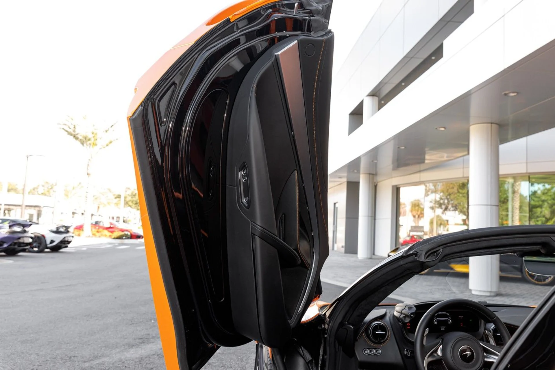 mph041_1789359987_515_p42_l_a025155aa5