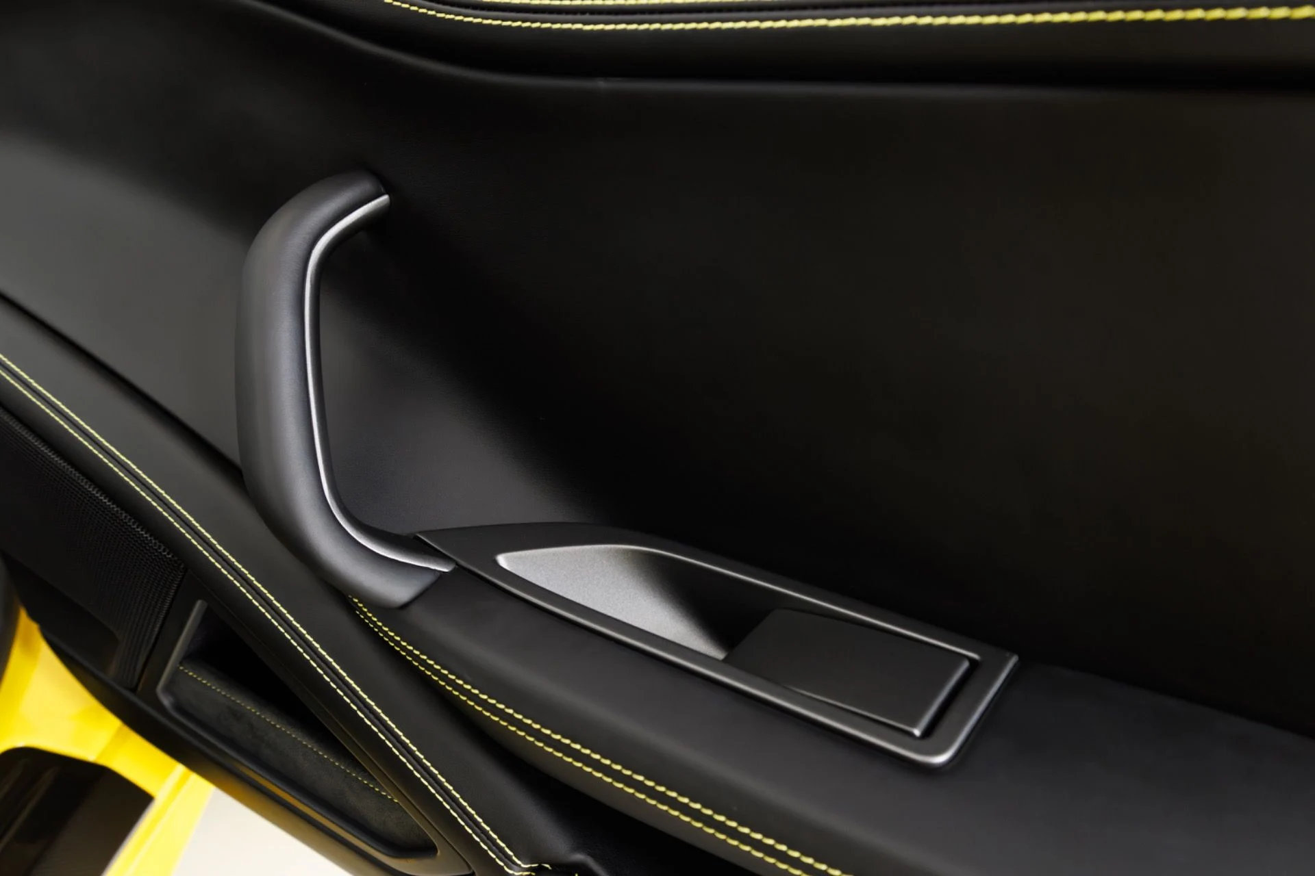 mph041_1816667242_Used_2011_Ferrari_458_Italia_1779137273_5d2323eec2