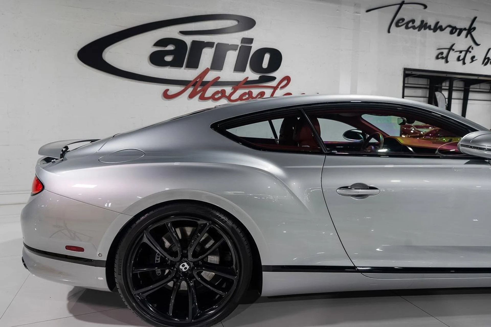 mph041_181945063_ccd7065d726141b5e2ec4c8fd08b7a77_ee6ce7eba3