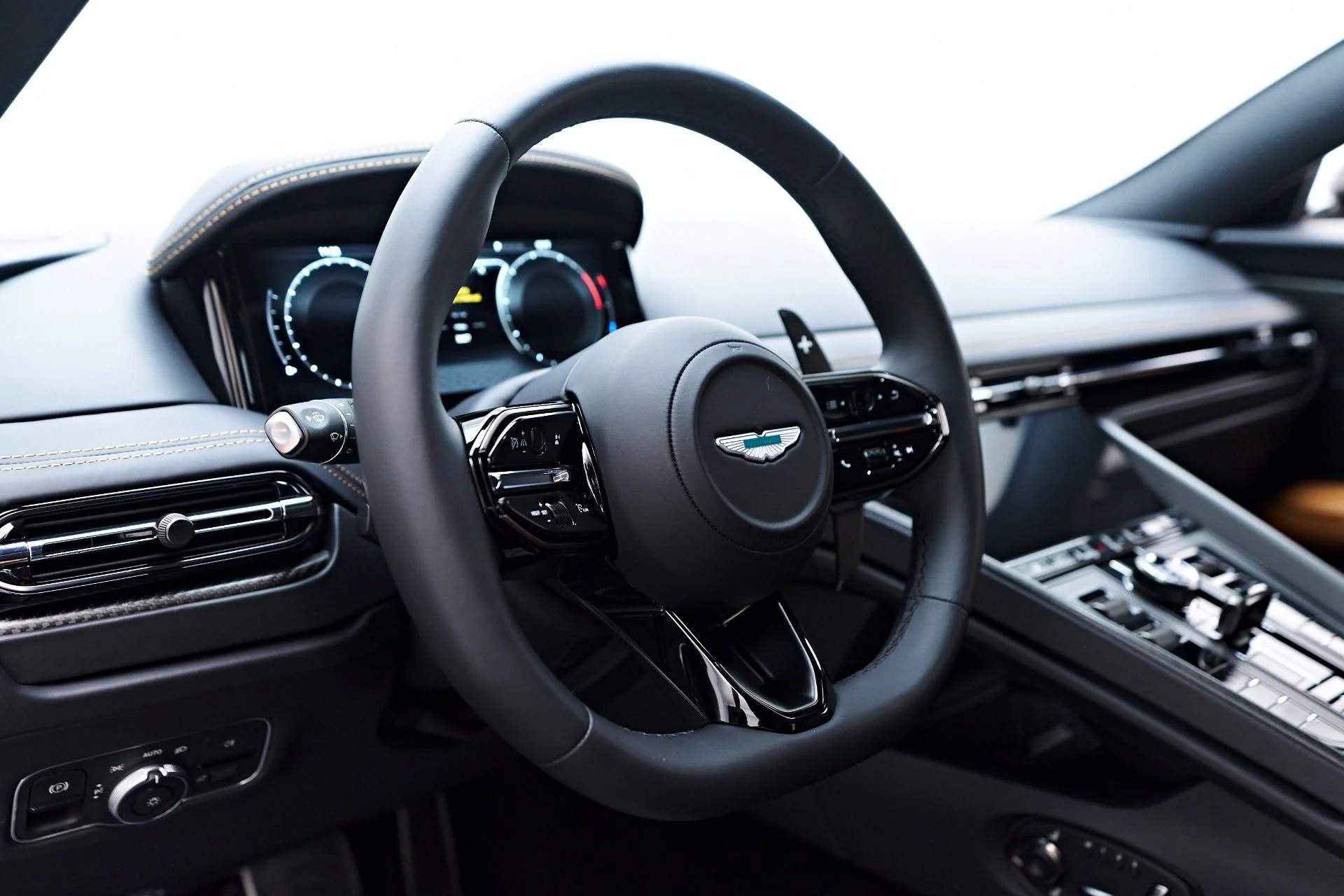 mph041_1821224592_Used_2024_Aston_Martin_DB_12_1752612779_ae3561e017