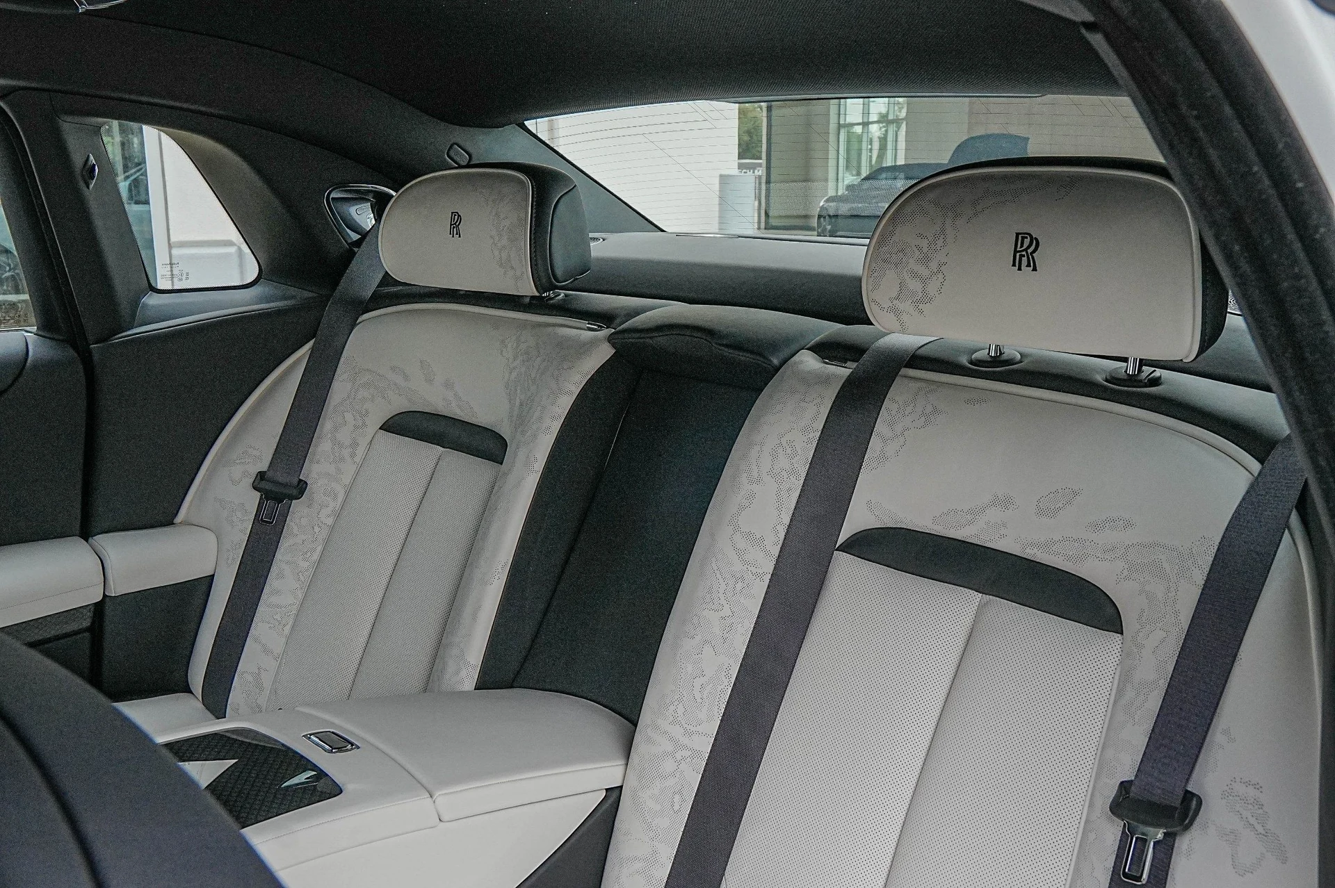 mph041_1828624077_Hi_Tech_Luxury_Imports_LLC_SCA_33_GZ_06_SU_228684_image_41_74c90d08a7
