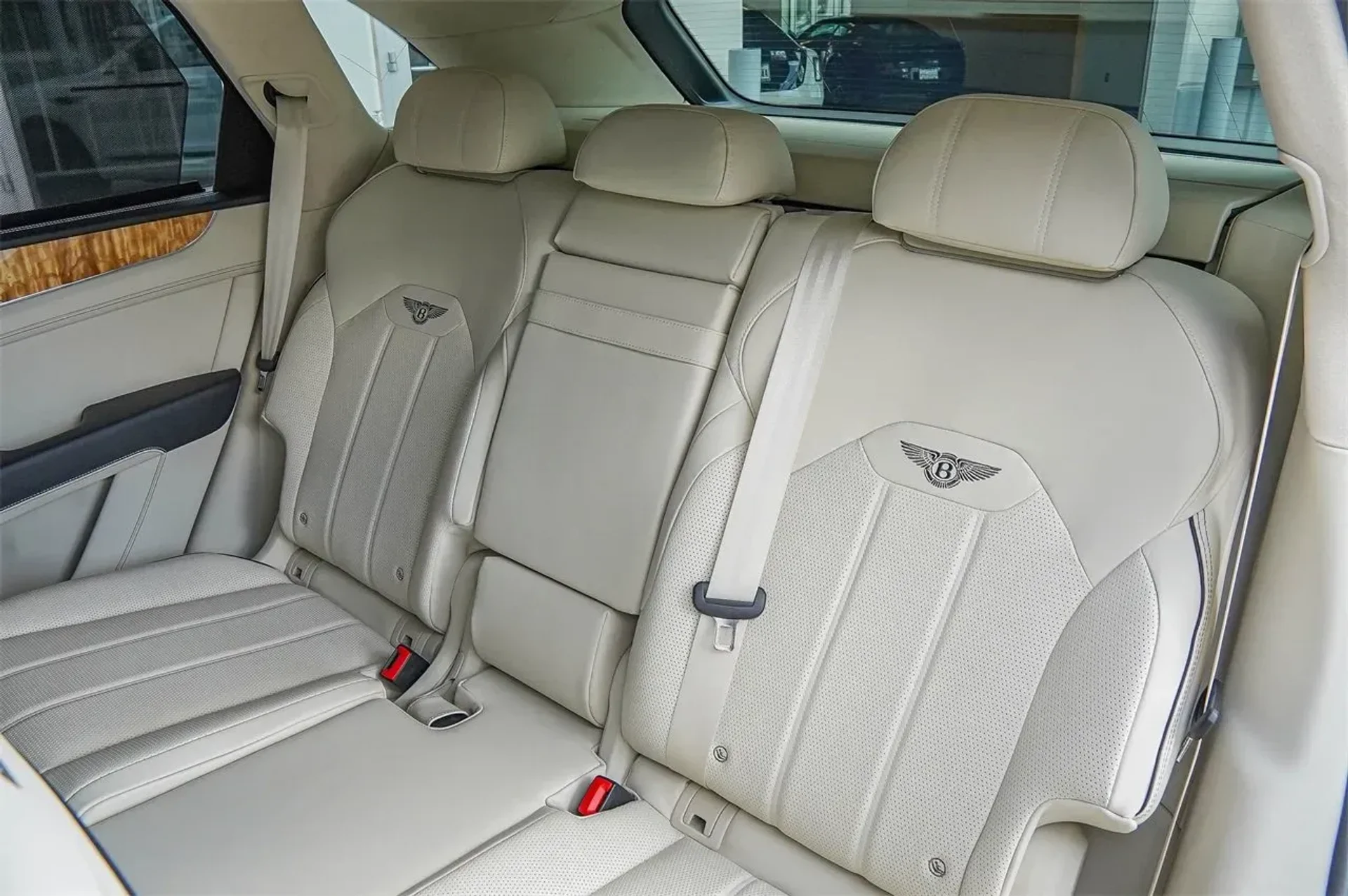 mph041_1841338417_6830b2de6bfa40c0a0280bf9424e86d6_65c8806c7f