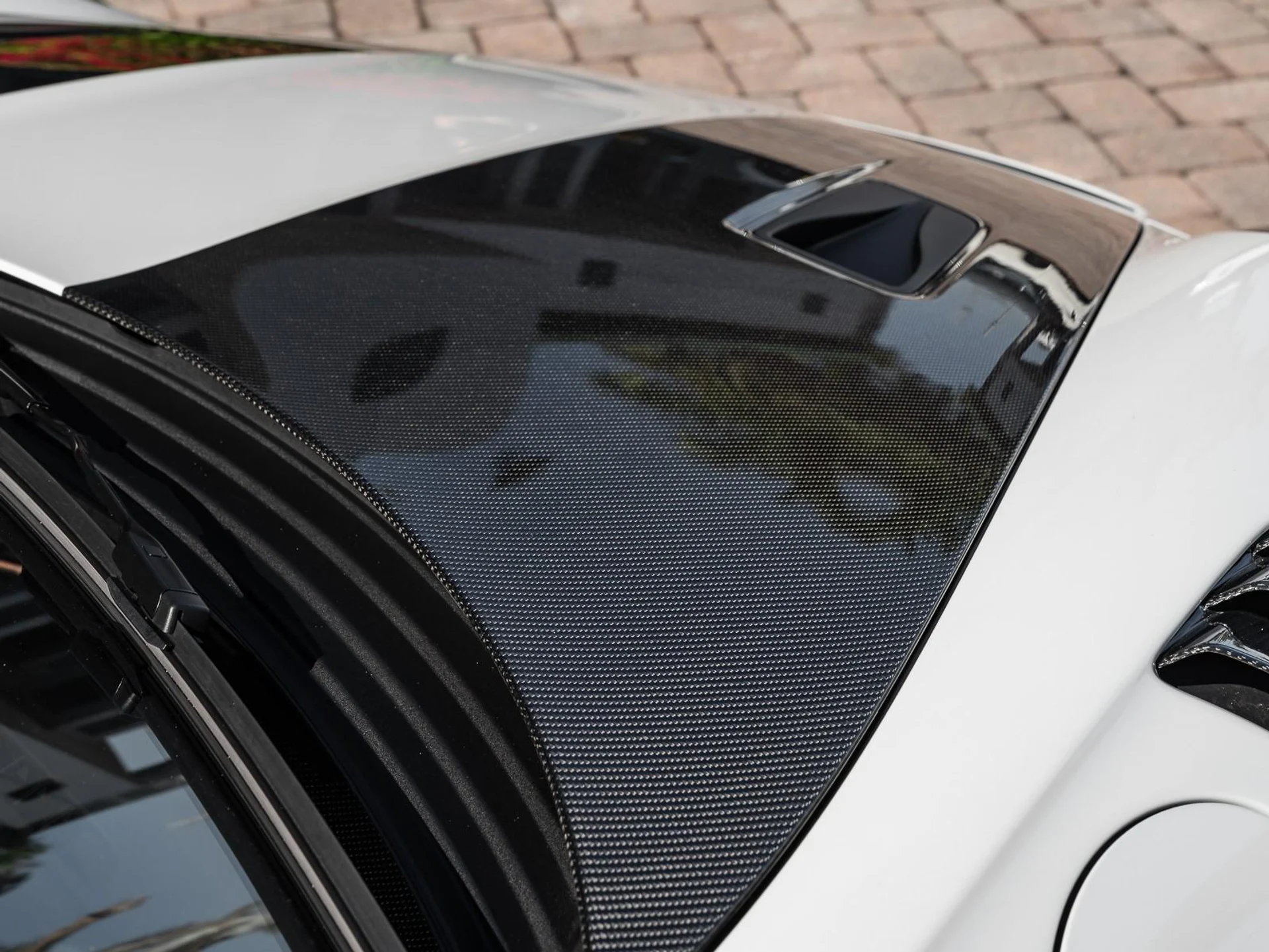 mph041_1847885608_Used_2018_Porsche_911_GT_2_RS_1763589984_776da29135