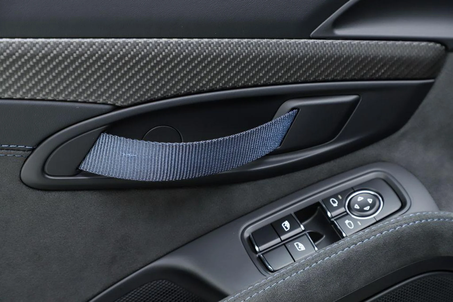 mph041_186019191_Td1_MXH_5q_XL_k_N_r_GUV_y_Jajxe6_E_a94166633b