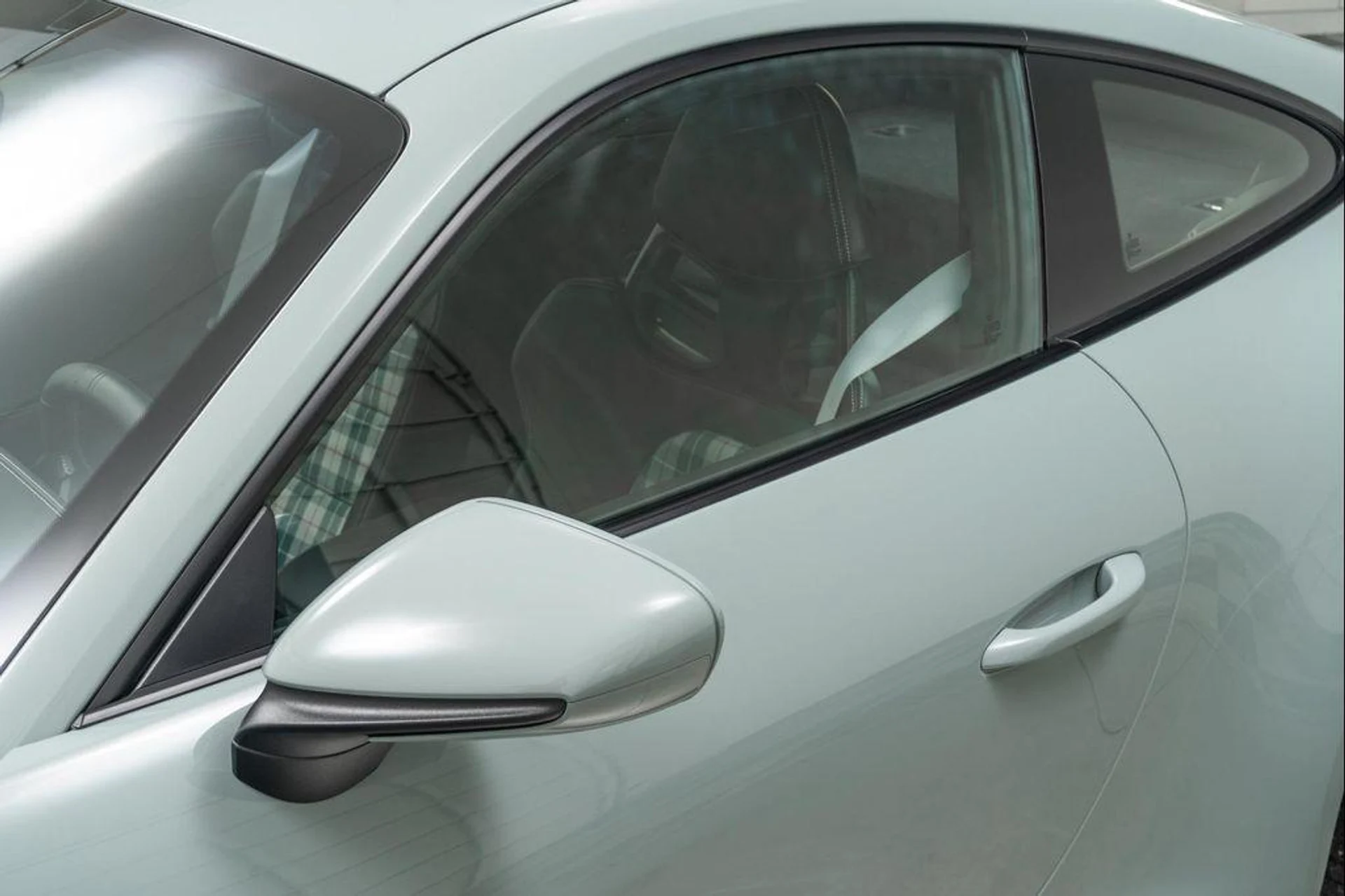 mph041_1868649799_Og_He_AGOH_Uml3_Ieoxp_N2_LLTIOSZQ_078c118389