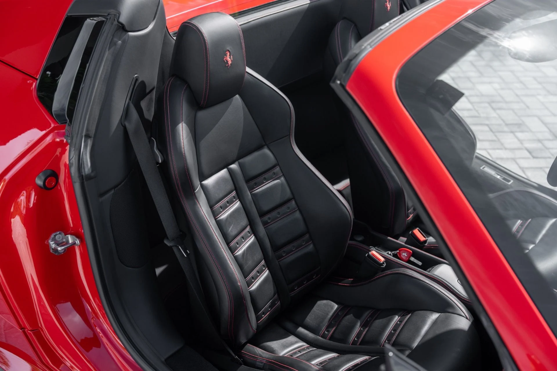 mph041_1870583447_Used_2013_Ferrari_458_Spider_1786379814_0007111c7f