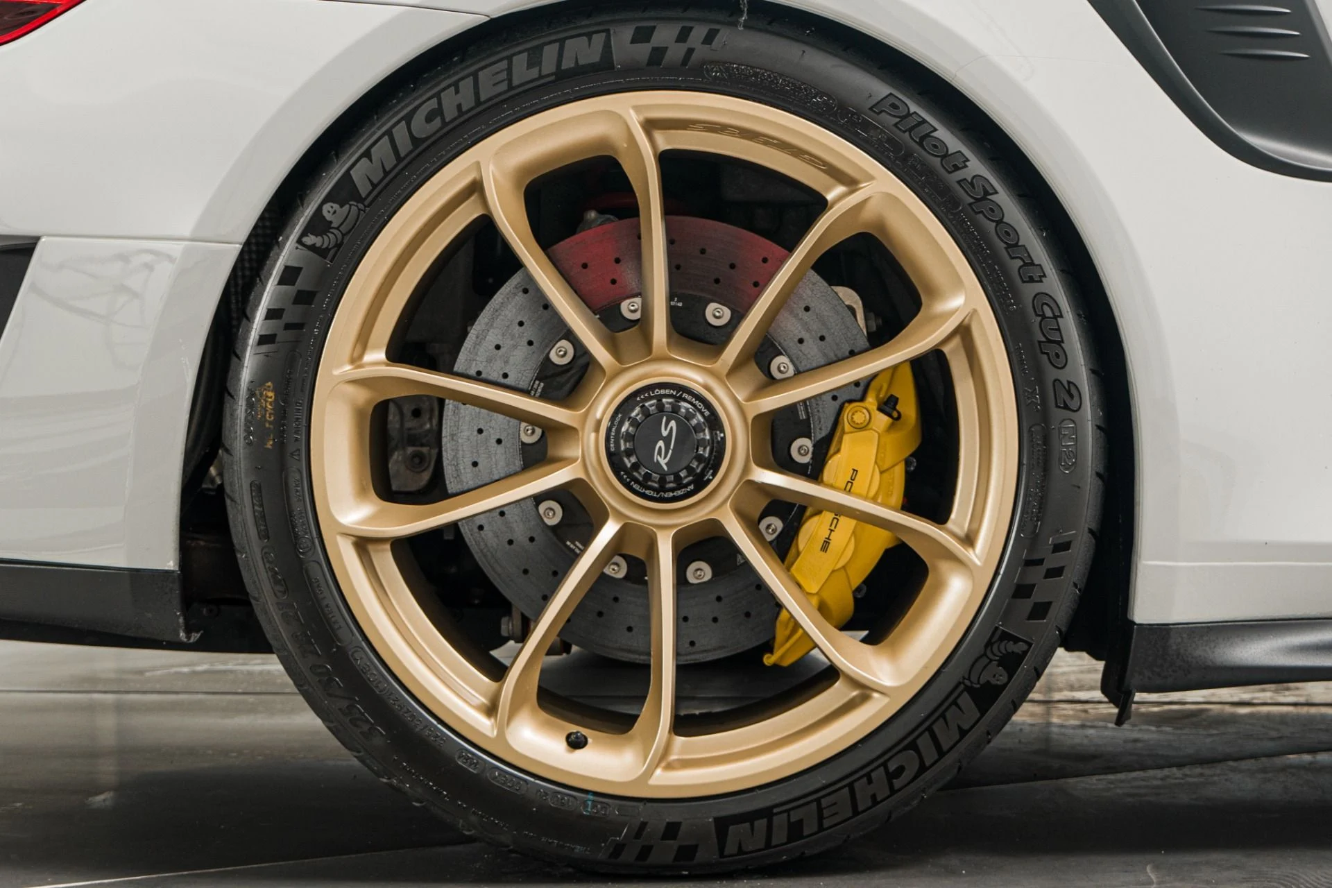 mph041_187478756_Used_2019_Porsche_911_GT_3_RS_Carbon_Ceramic_Brakes_Carbon_Fiber_Seats_1769460443_7411b62be8