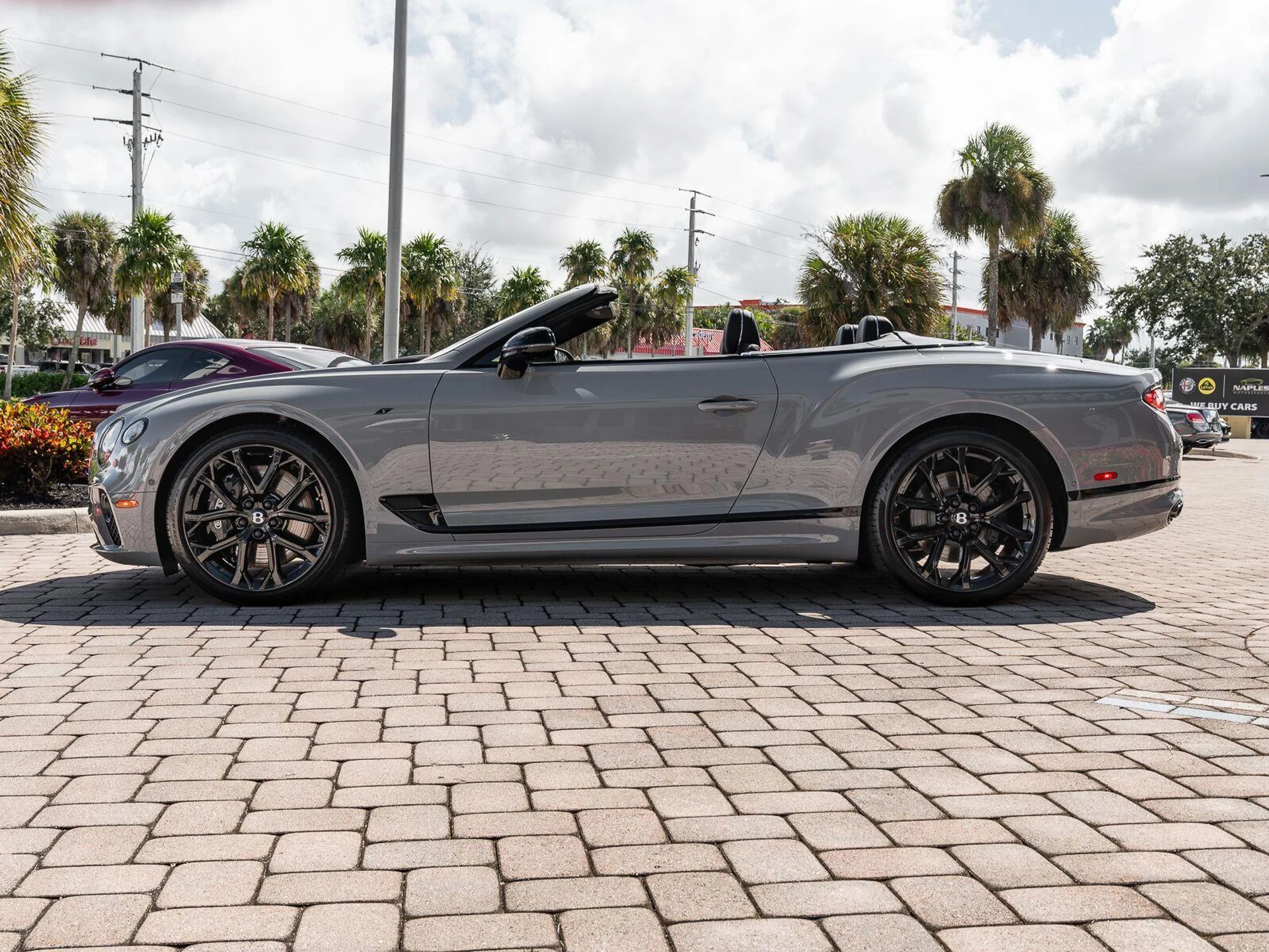 mph041_1879051031_Used_2023_Bentley_Continental_GTC_S_V8_1793214139_e7ee30c8cd