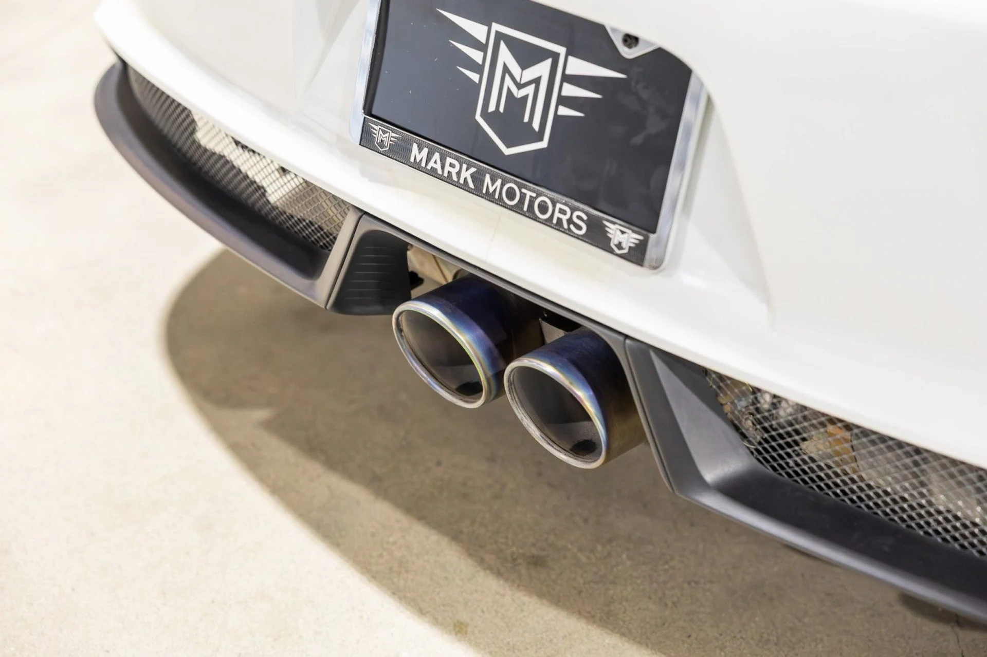 mph041_1926913403_t_Q_bd988286ae