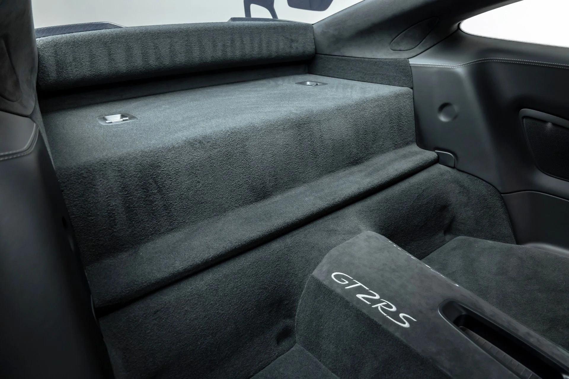 mph041_1927675257_11865_p42_l_356996deca