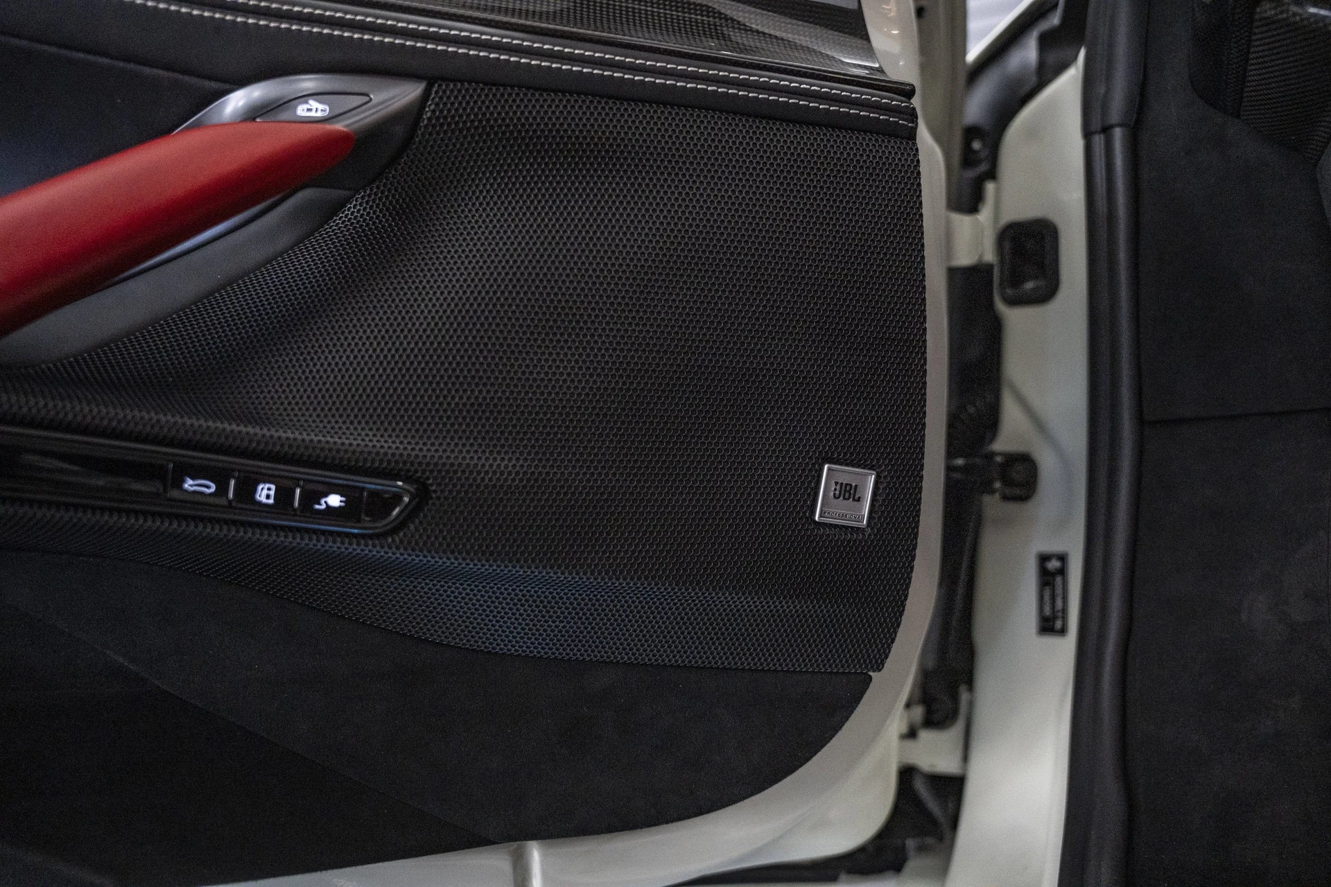 mph041_1927710547_ec9f4dc5042f43458c53999077881ebe_a9fb0821be