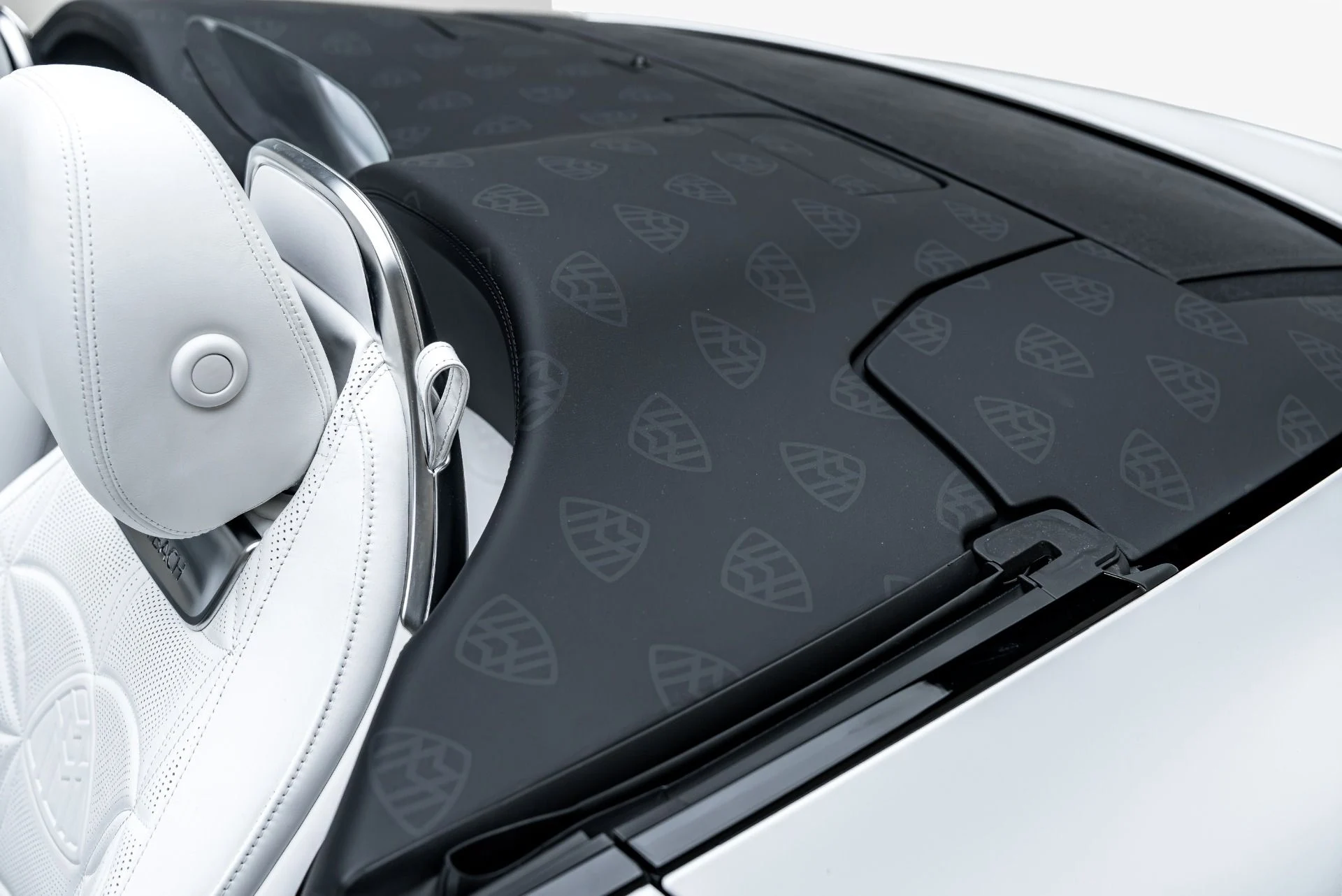 mph041_1928582539_Used_2026_Mercedes_Benz_SL_Class_Mercedes_Maybach_SL_680_1784134317_0fe7696742