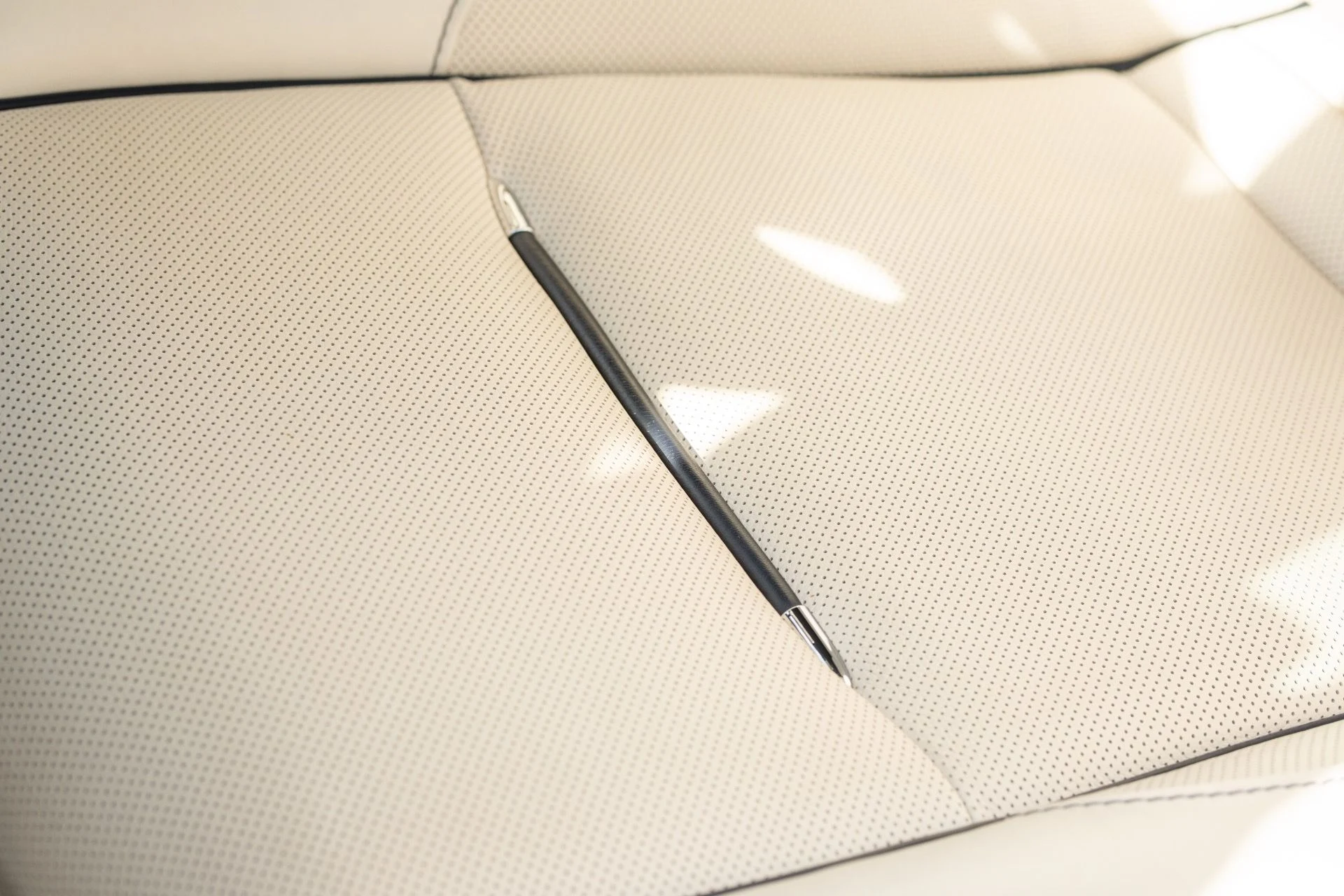 mph041_1937443838_Used_2016_Rolls_Royce_Wraith_1762887509_abb5f4a384