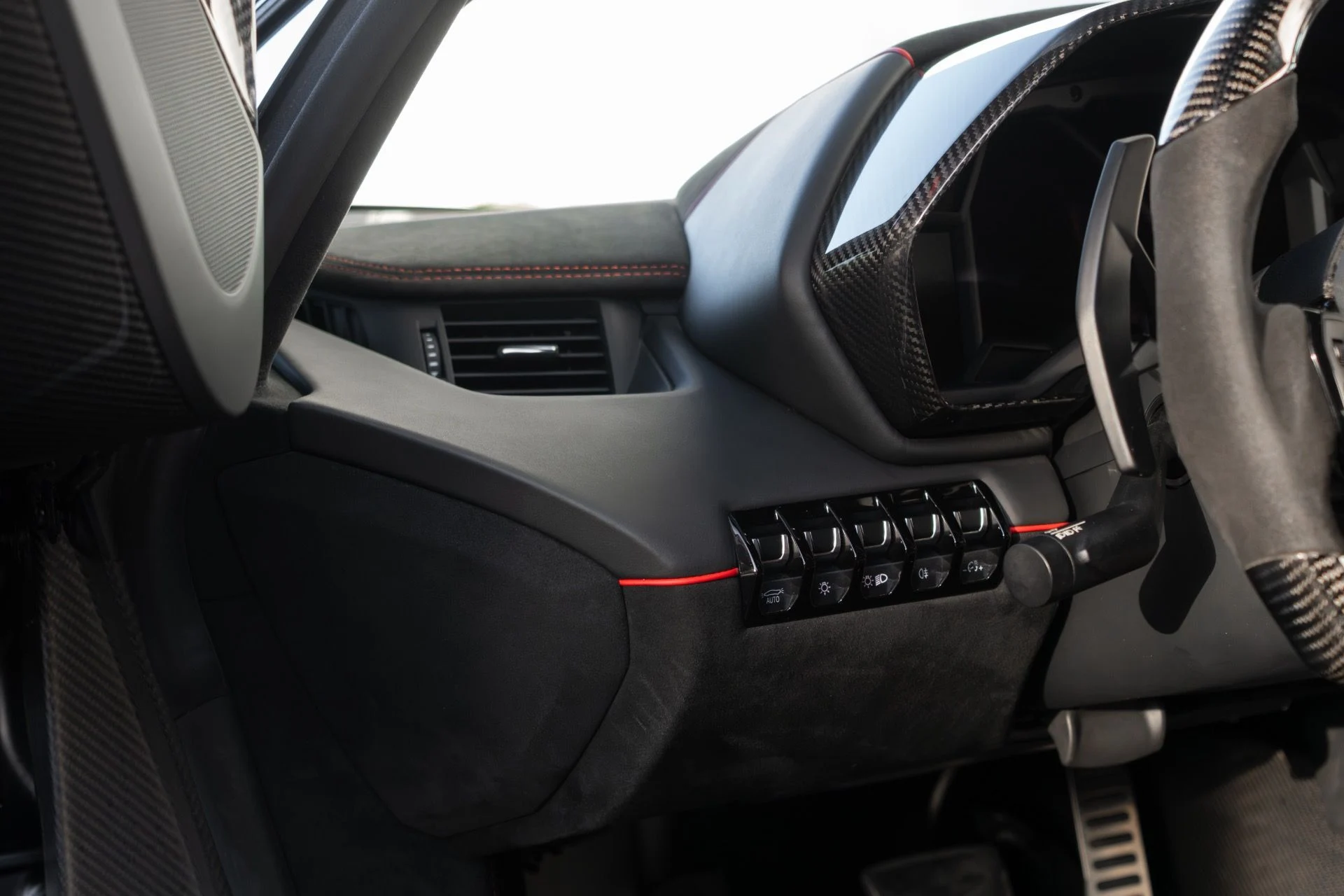 mph041_1952490230_Used_2019_Lamborghini_Aventador_LP_770_4_SVJ_1761096510_1ff83102f4