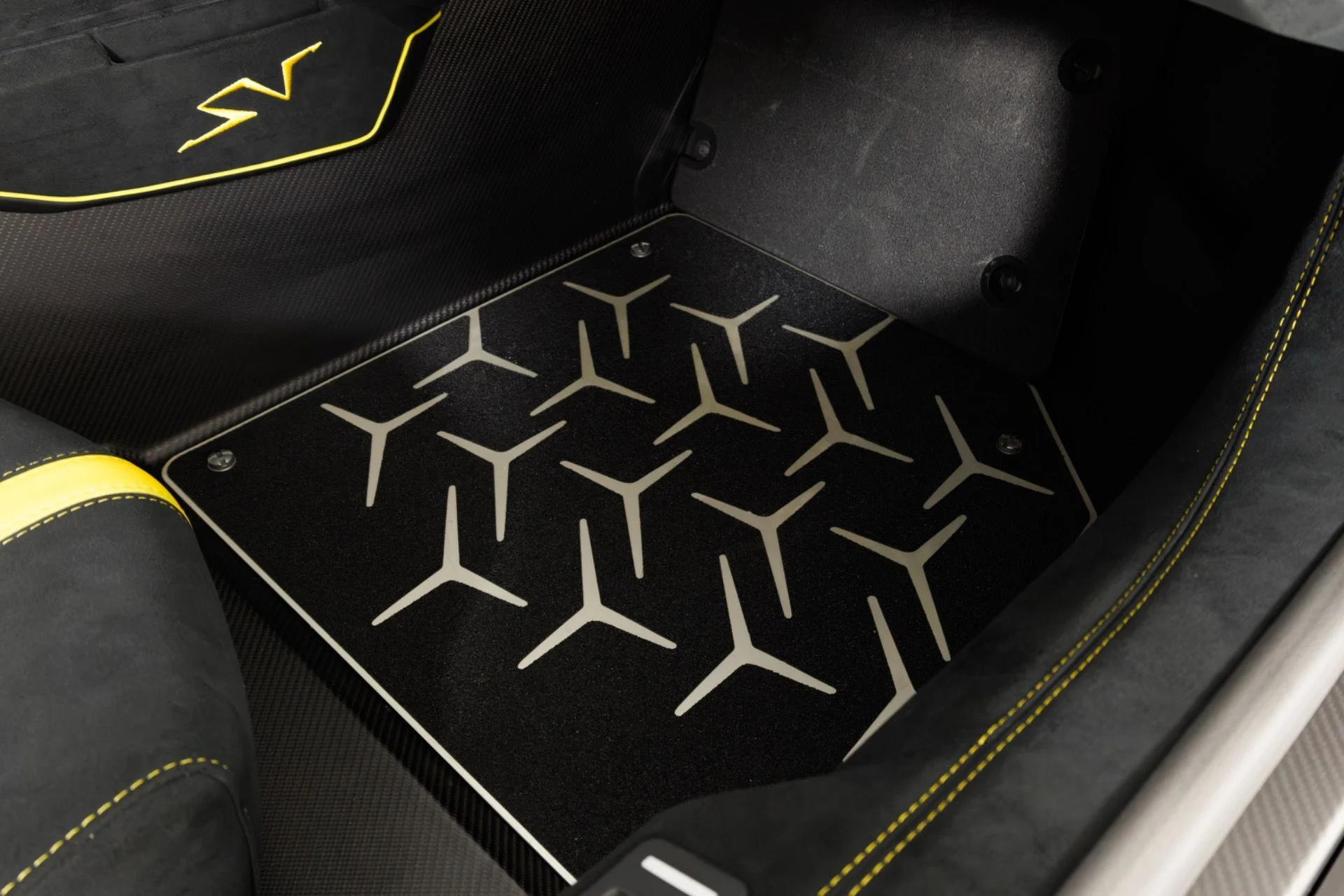 mph041_1967944814_Used_2016_Lamborghini_Aventador_LP_750_4_Superveloce_1785278593_46e7f81487