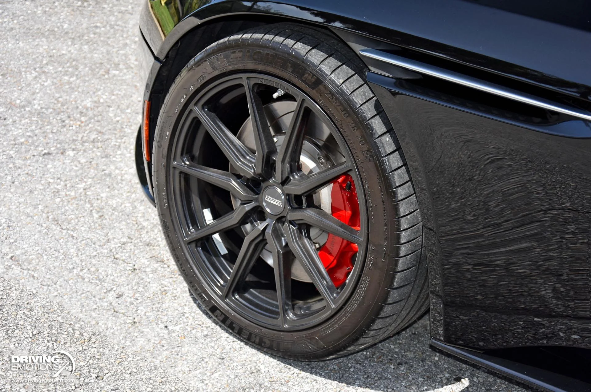 mph041_1977567000_861_p42_l_be940a73fc