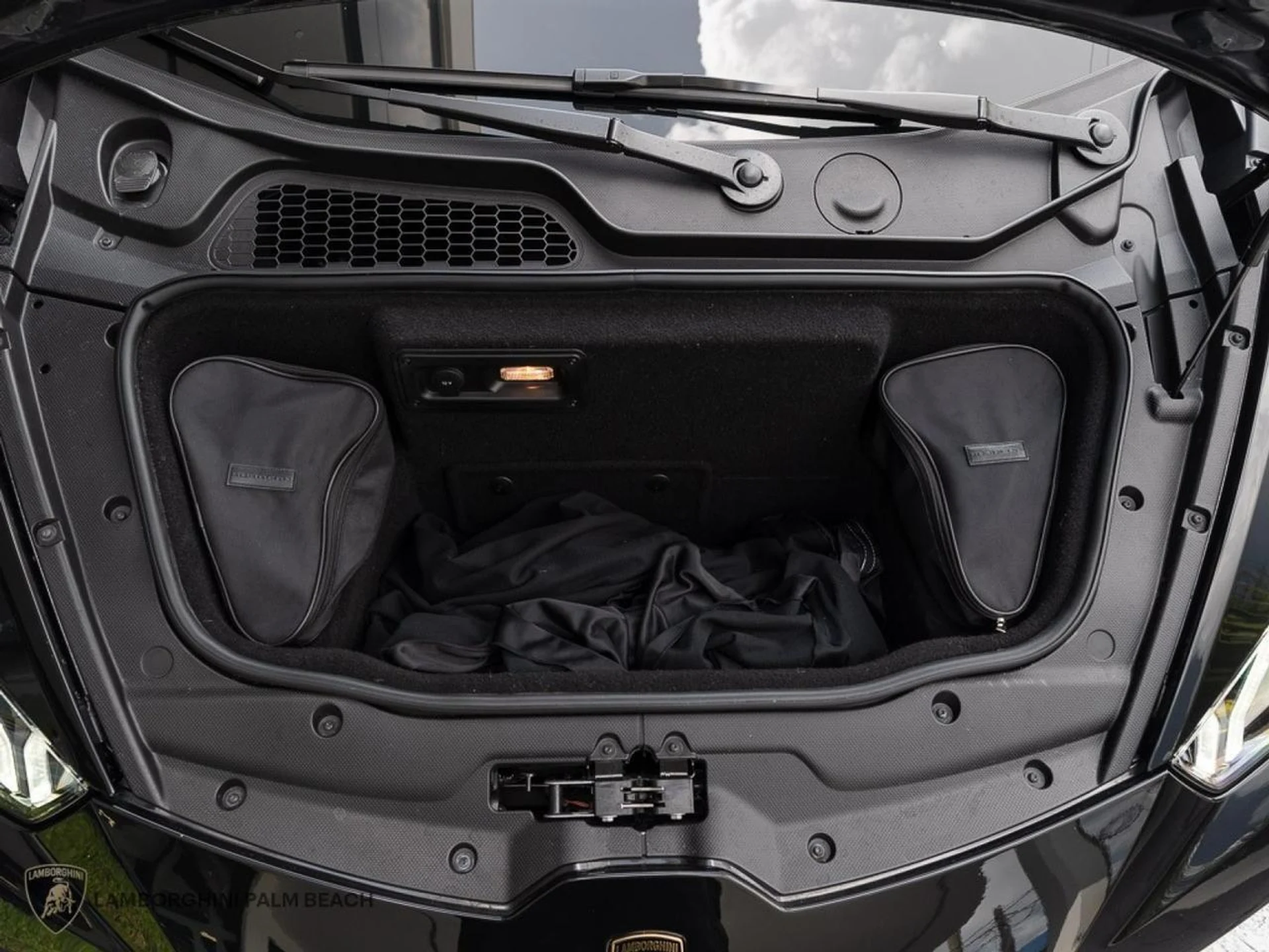 mph041_199785248_6c7e99cce0cc59fcc3c312d3599ef47c_08e837f0eb