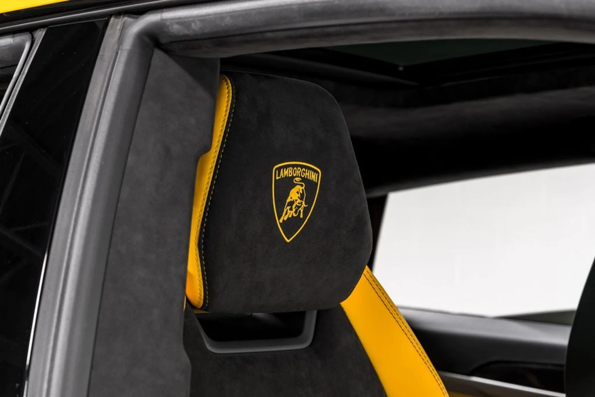 mph041_1997946135_06d3f7ee2b89b78a16fe88970437455cx_fbf97ed95b