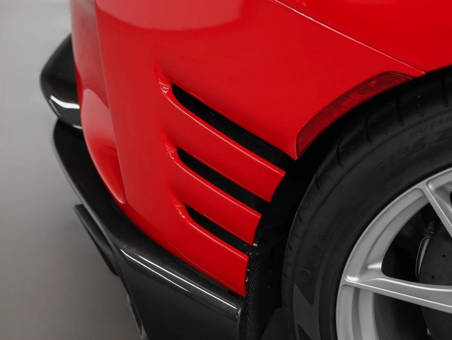 mph041_2023356695_42_60b5a69ac8