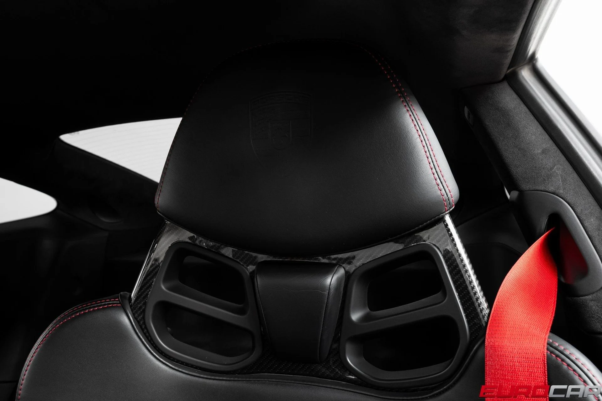 mph041_202675553_image_42_3e1cd46d98