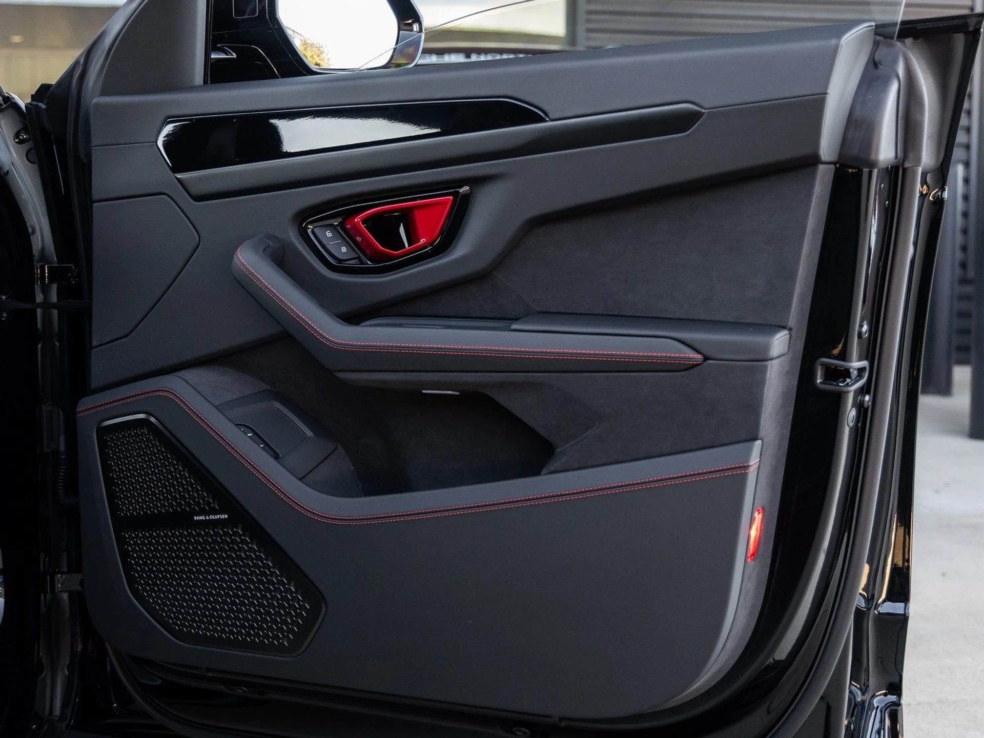 mph041_2031149888_42_550dc803f1