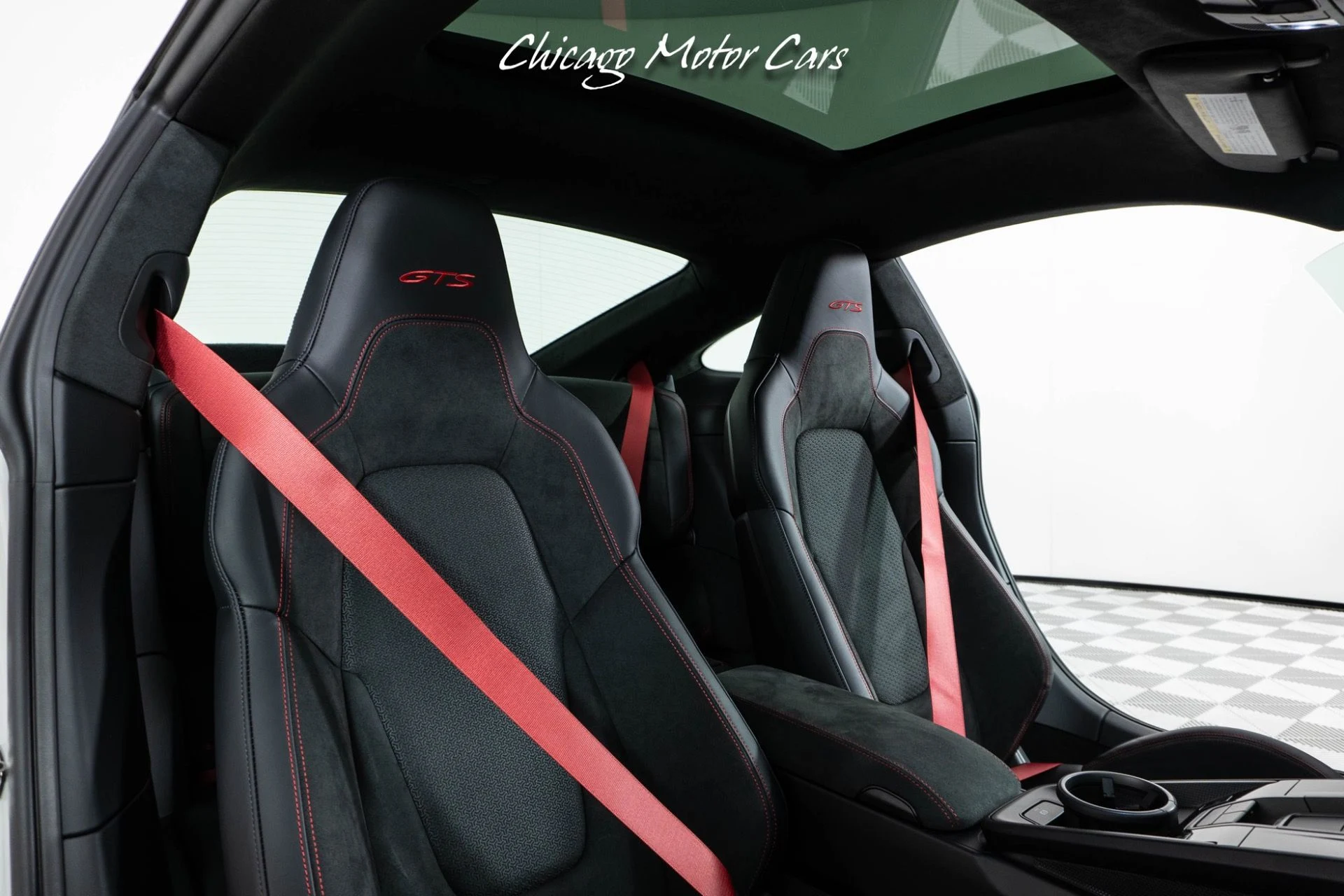 mph041_2060282473_13072_p42_l_3673c5298a