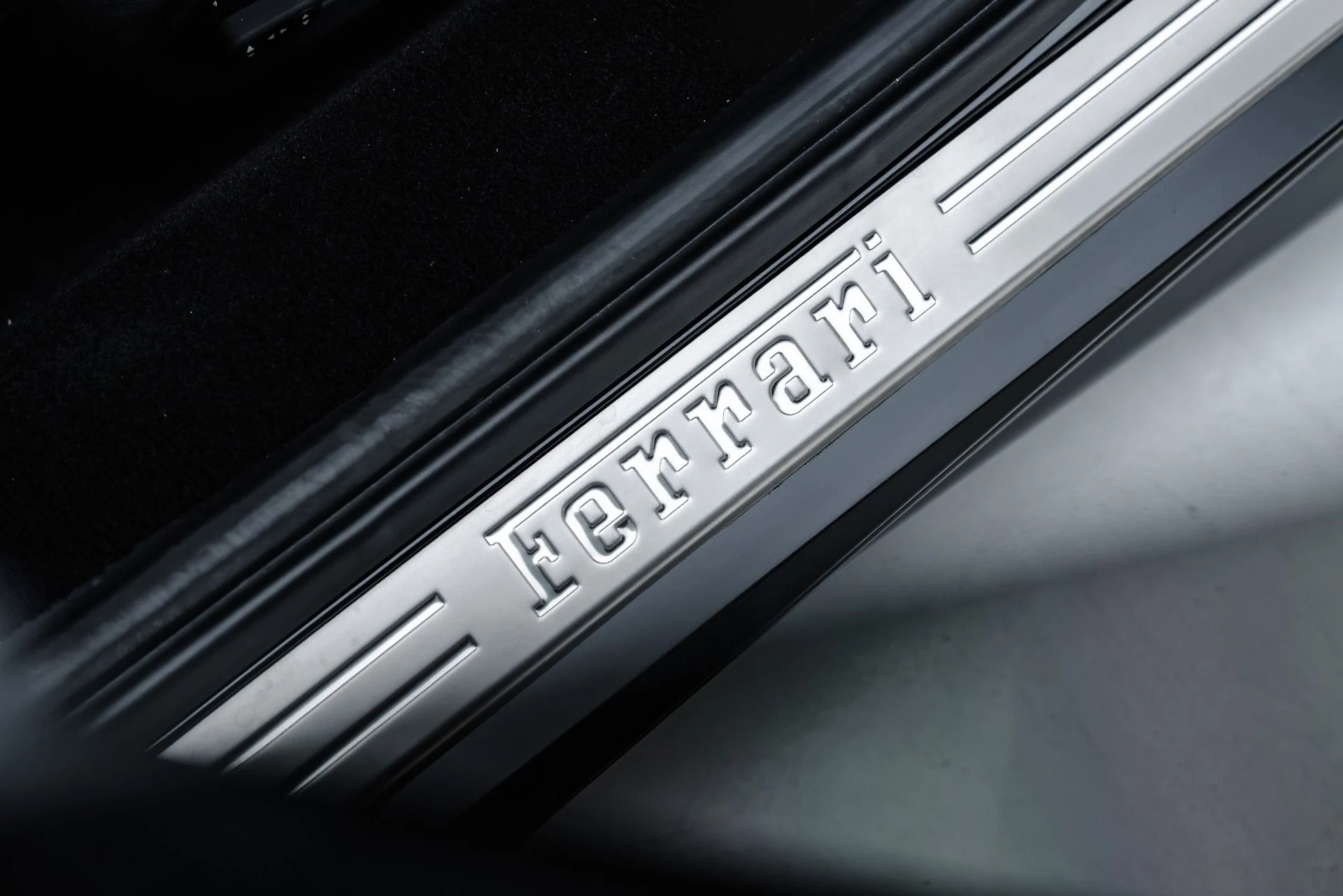 mph041_2066159940_Used_2016_Ferrari_488_GTB_1791929033_18176007aa