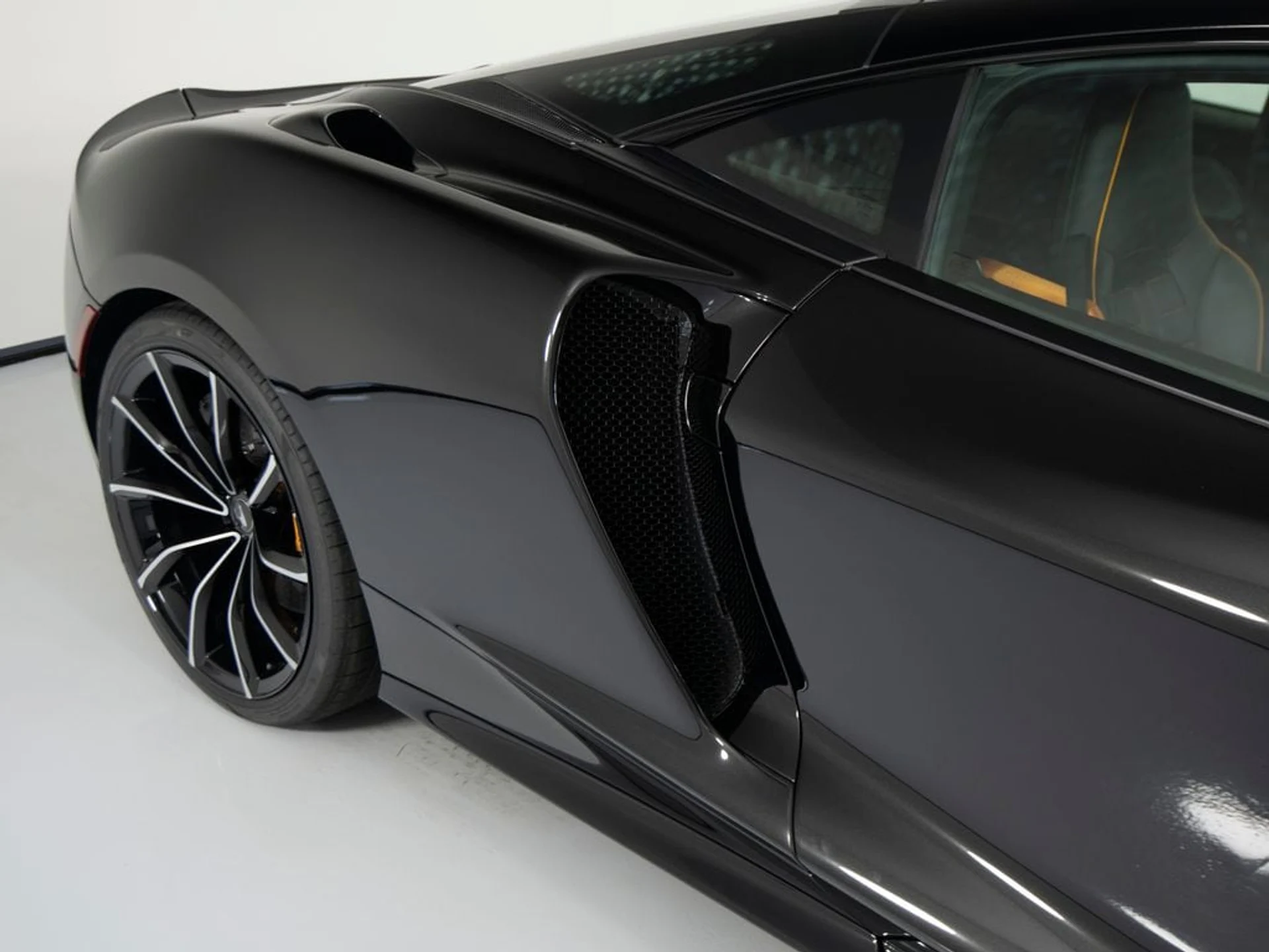 mph041_2067699122_b6ce4c63a9e00703bdc418f578abfeeax_e11956e63f