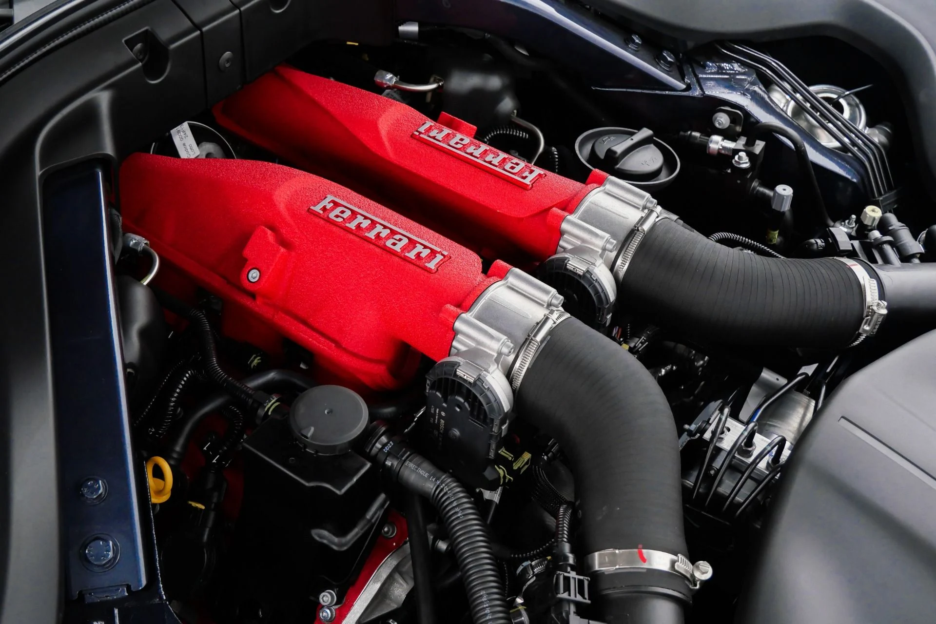 mph041_2089827675_Used_2025_Ferrari_Roma_Spider_As_New_Magneride_Suspension_Loaded_with_Tech_Options_1776957266_c704dc9bae