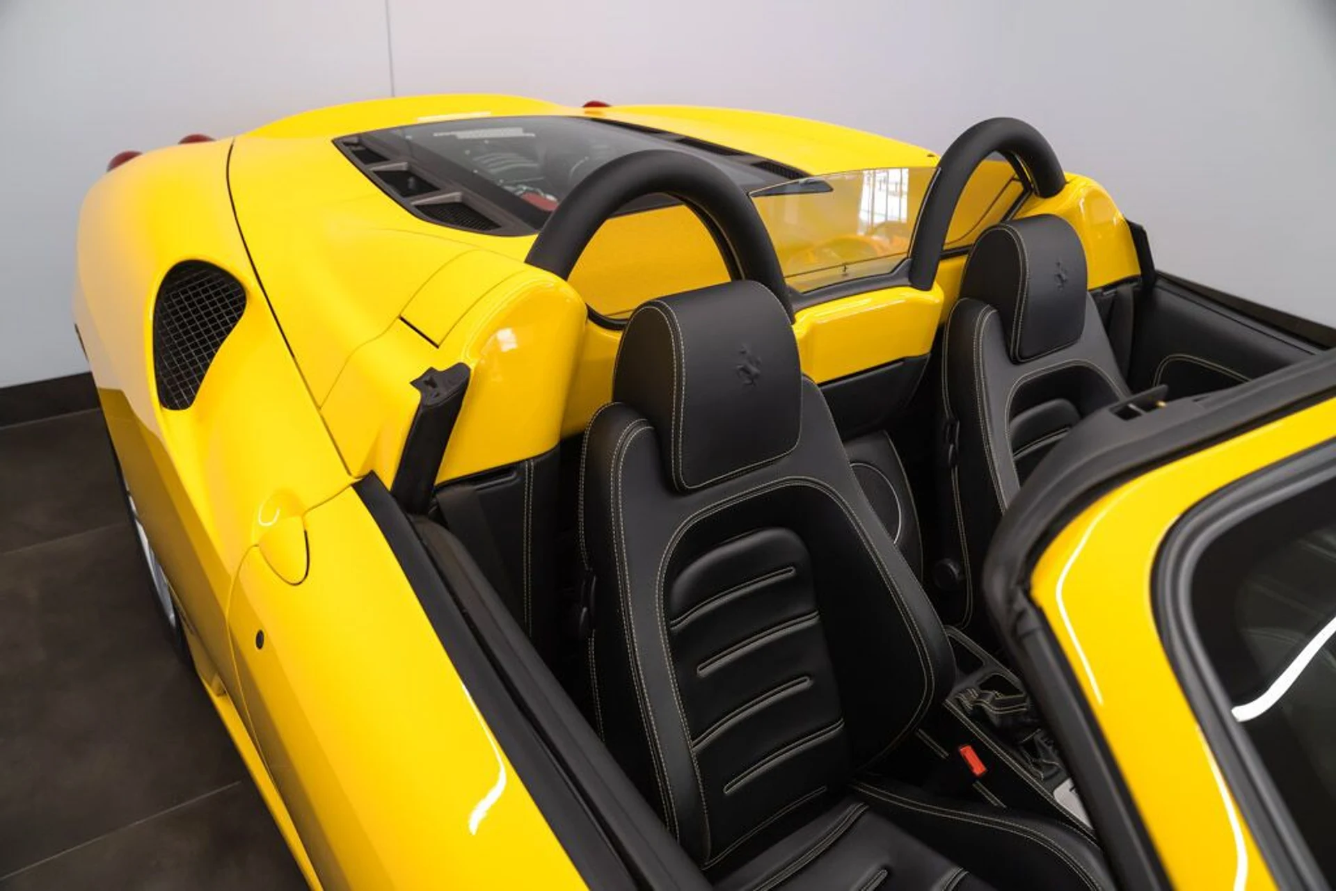 mph041_2090187666_ferrari_430_2006_jpg_v_1773863537_db0e54b639