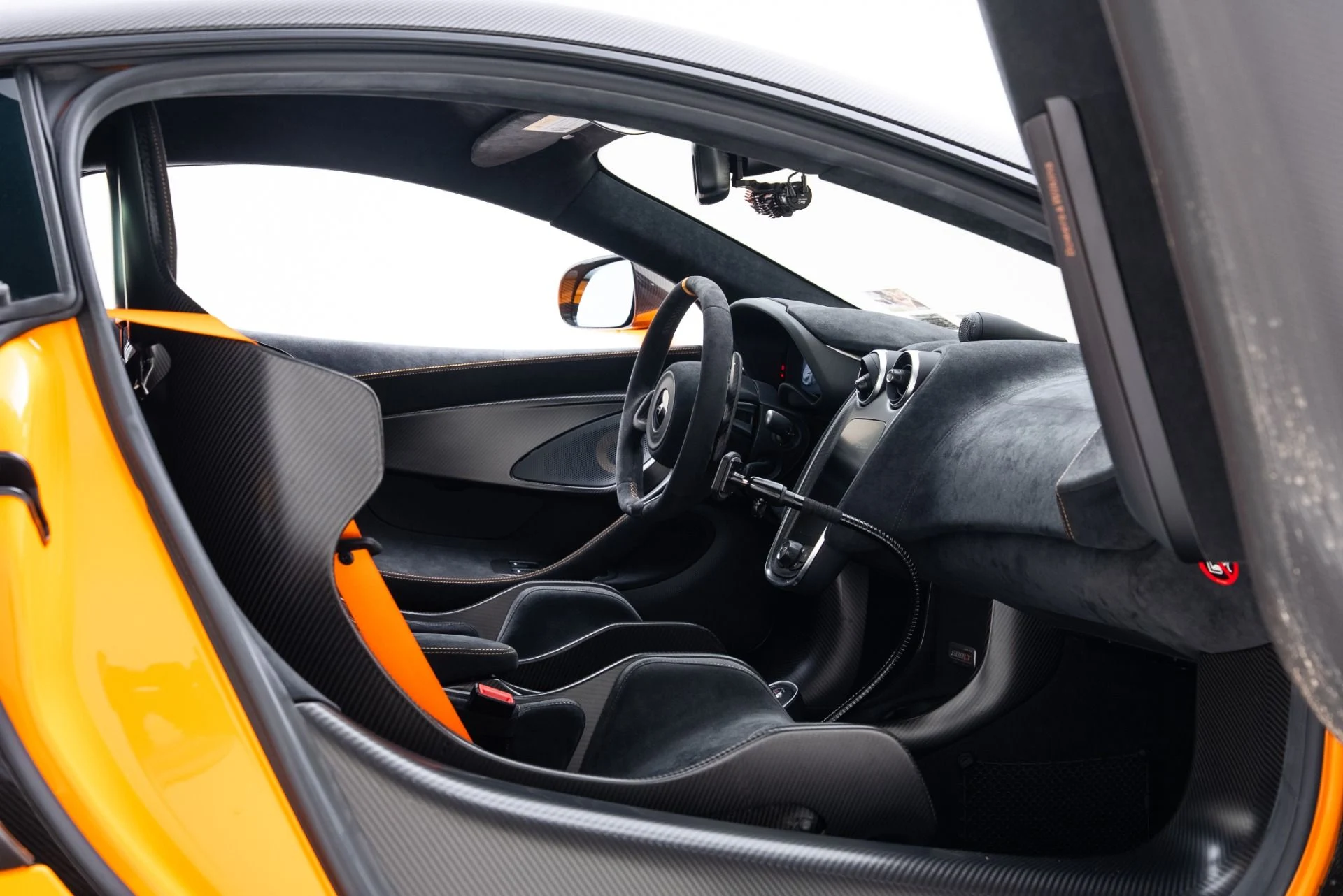 mph041_2092377400_Used_2019_Mc_Laren_600_LT_1771372935_c98c482e2f