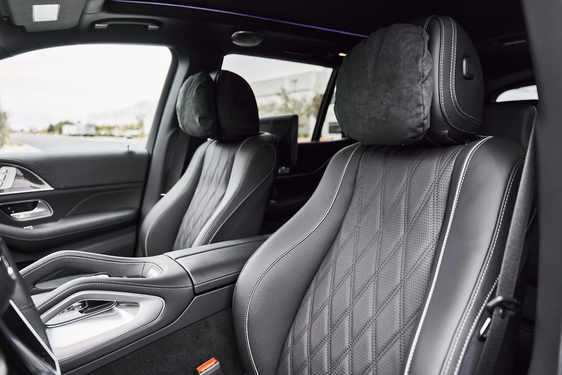 mph041_2116422362_Used_2026_Mercedes_Benz_GLS_Maybach_GLS_600_1777160264_9f82759d28