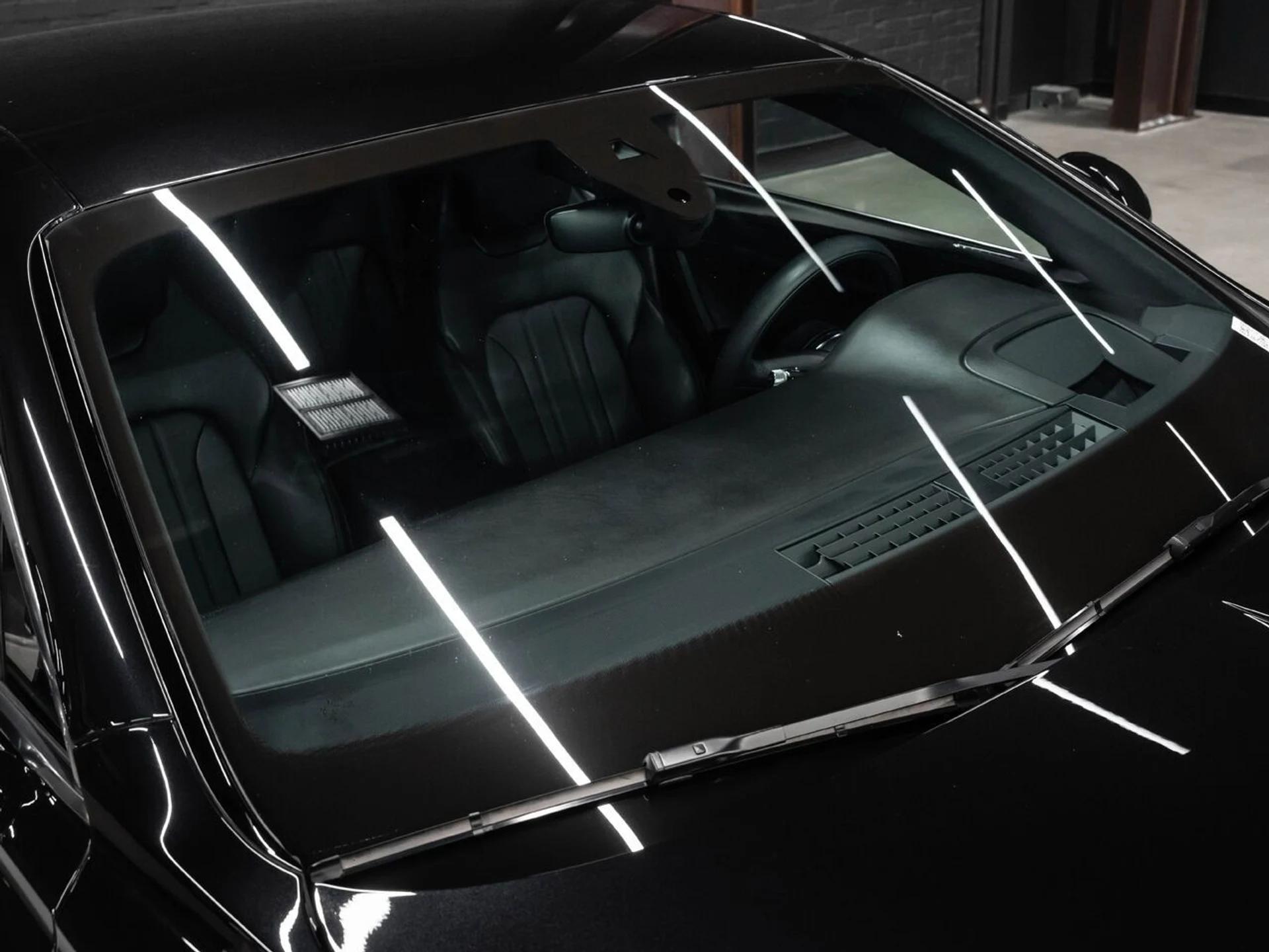 mph041_2142379511_bentley_continental_2022_8738f1c52d