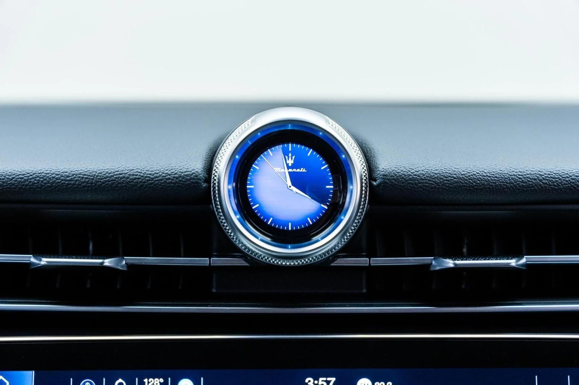 mph041_2142679_Used_2024_Maserati_Grecale_GT_1761369442_2f52e104e8