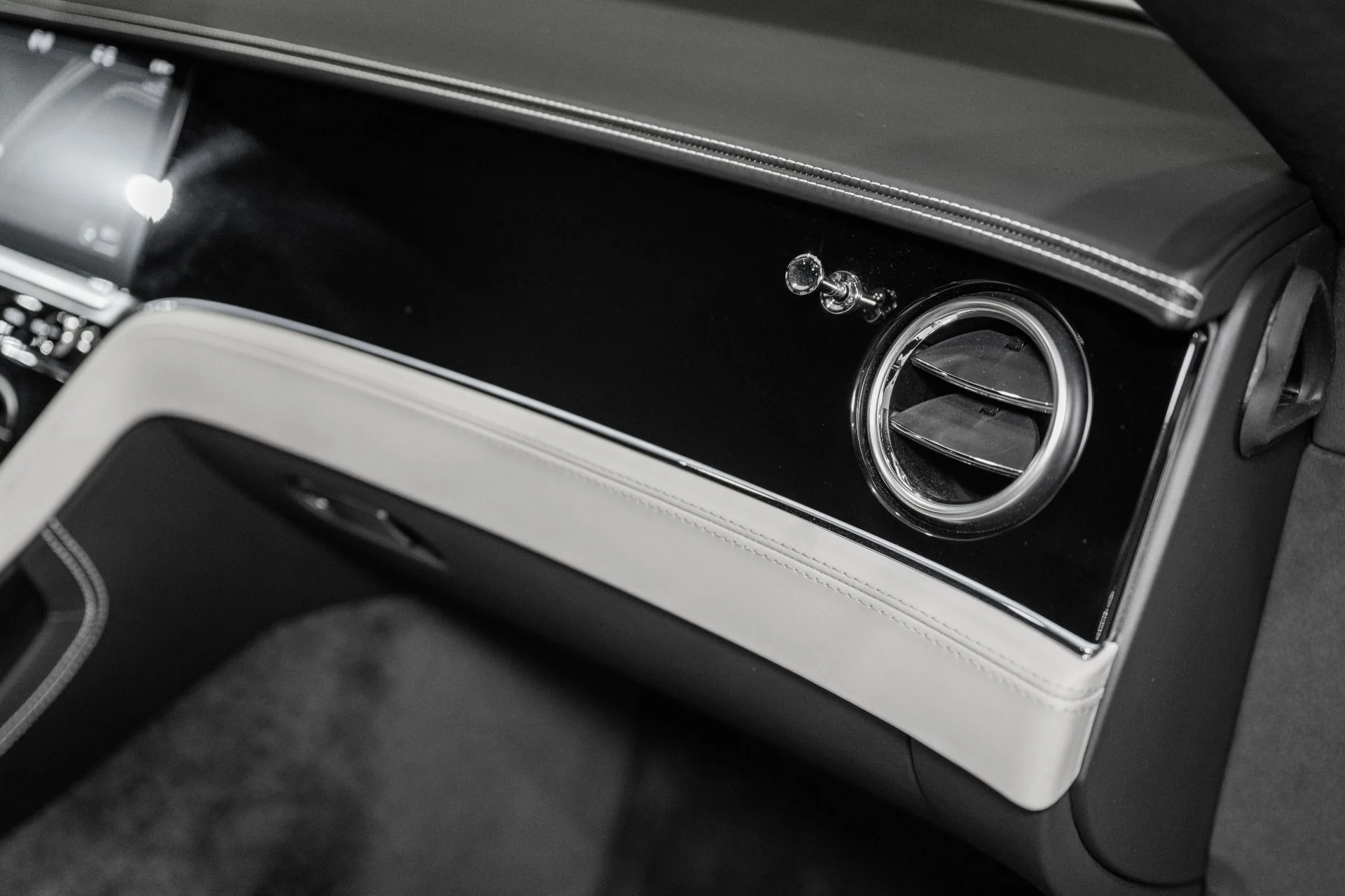 mph041_21450597_Used_2021_Bentley_Continental_GT_V8_1769141649_5cdfd96aa5