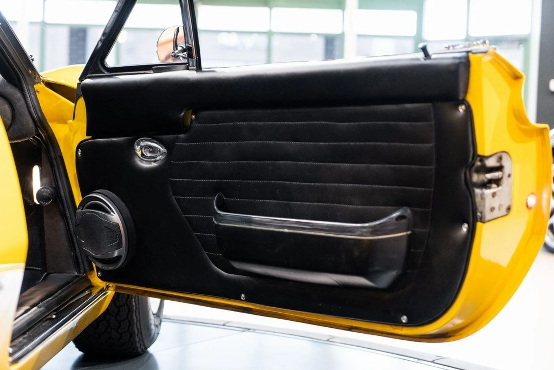 mph041_2161275295_6d35ae14189666494ecd08fc3aba91b1_24f85addaf