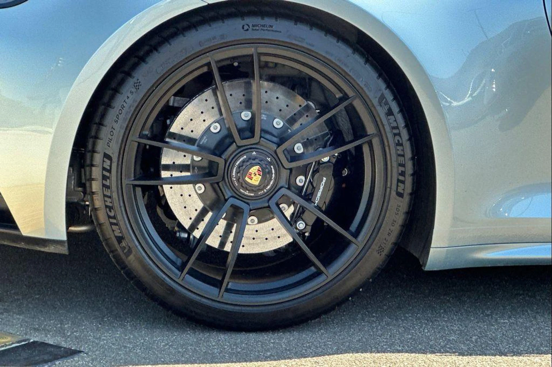 mph041_2168414214_L2_T9u3q_JM_i_A1_Lo_Ipx_V_Qe_R63_Uvc_3b8c4b6fcd