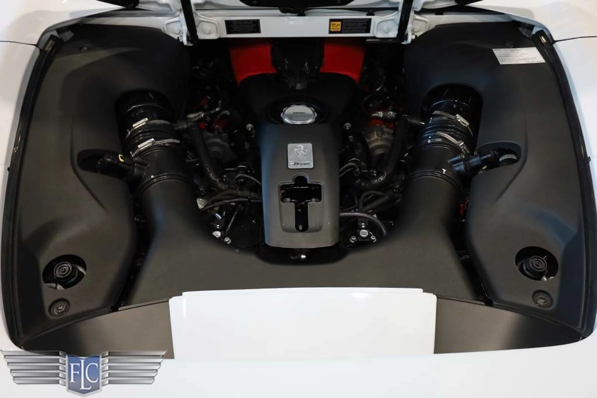 mph041_2188178733_used_2023_ferrari_f8_spider_convertible_9689_22983772_42_1024_f74b995ed1