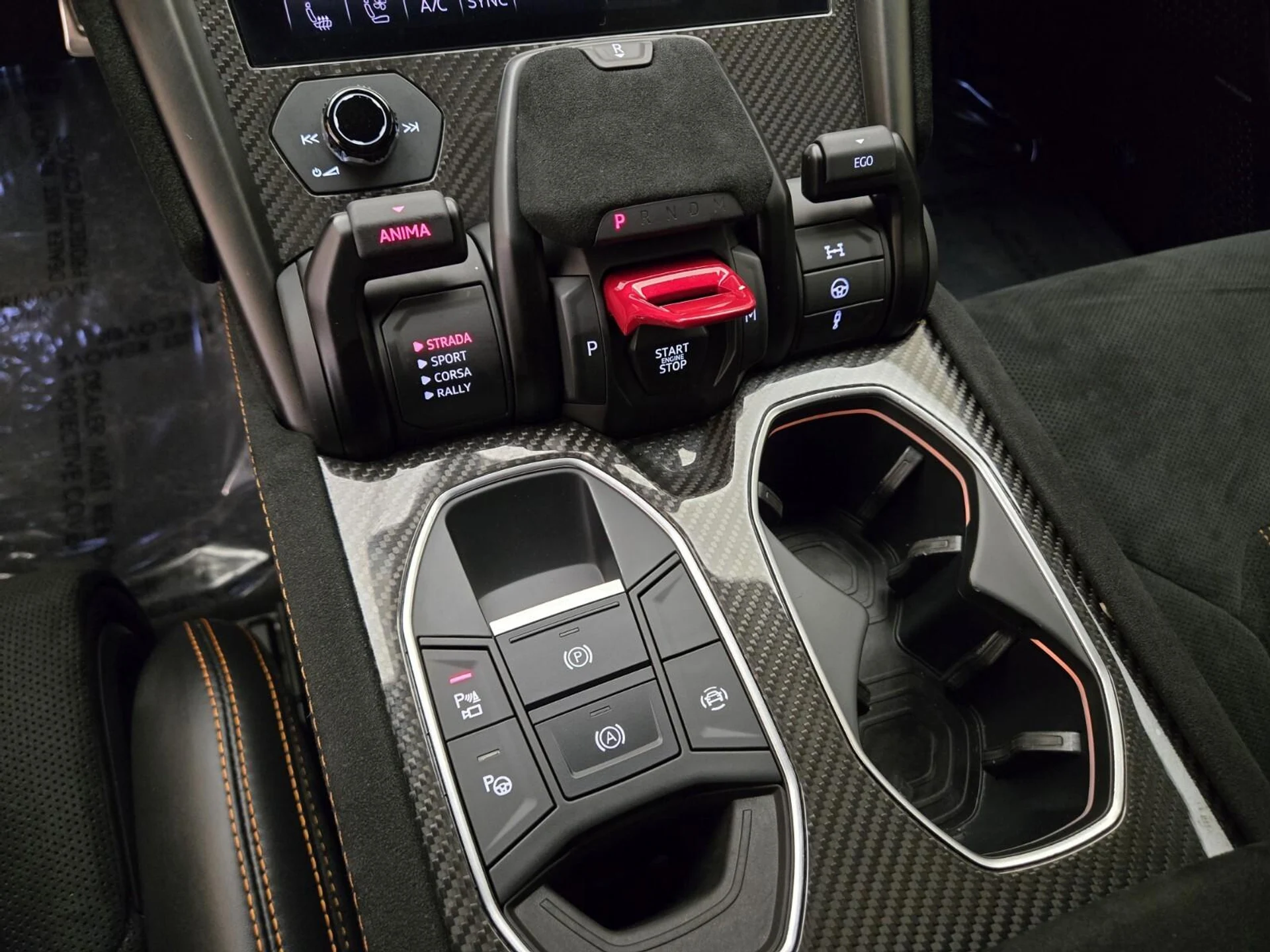 mph041_2194203136_Used_2023_Lamborghini_Urus_Performante_1777095827_1c20eaae0c