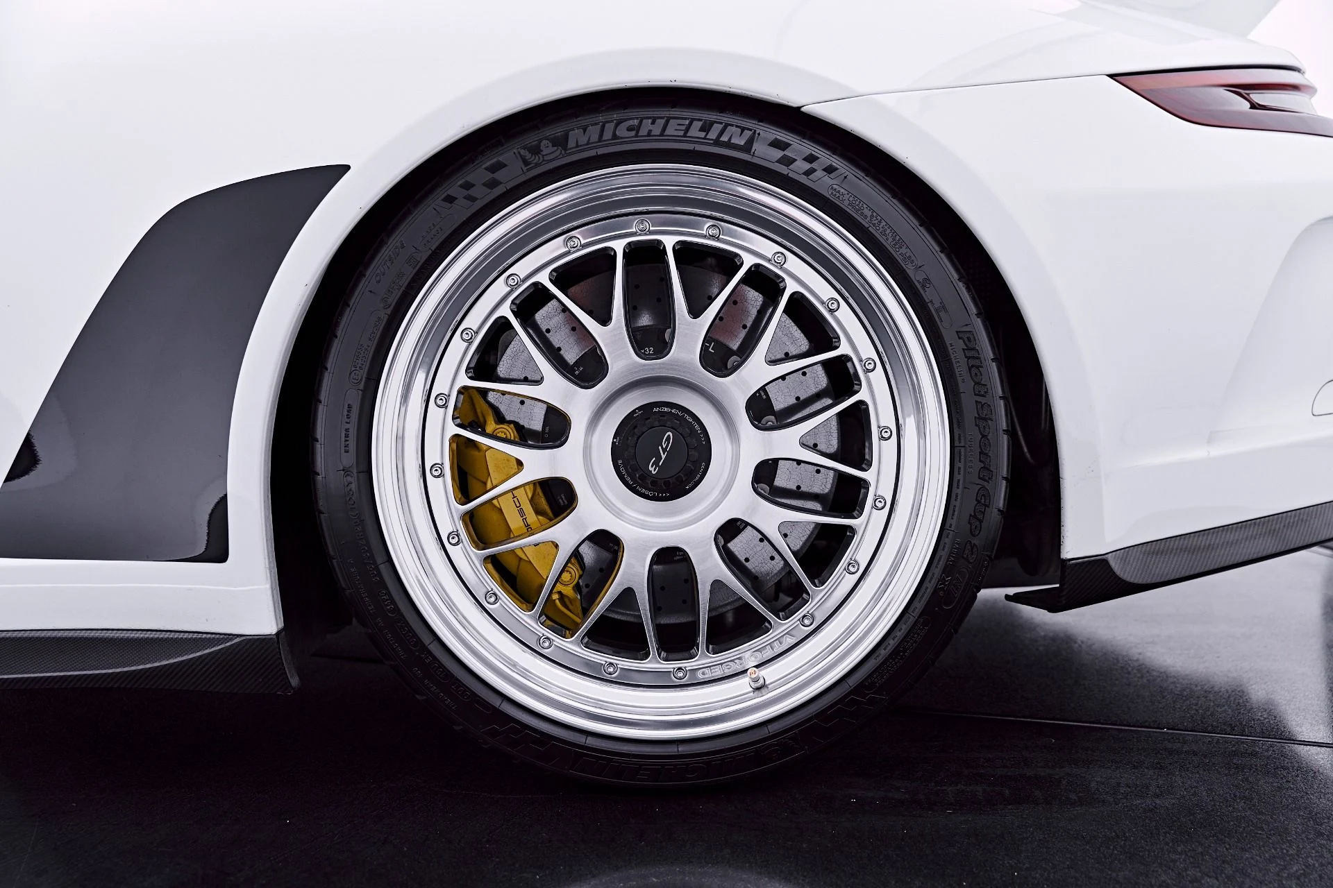 mph041_2202562065_Used_2018_Porsche_911_GT_3_1782763348_7f7832bdbe