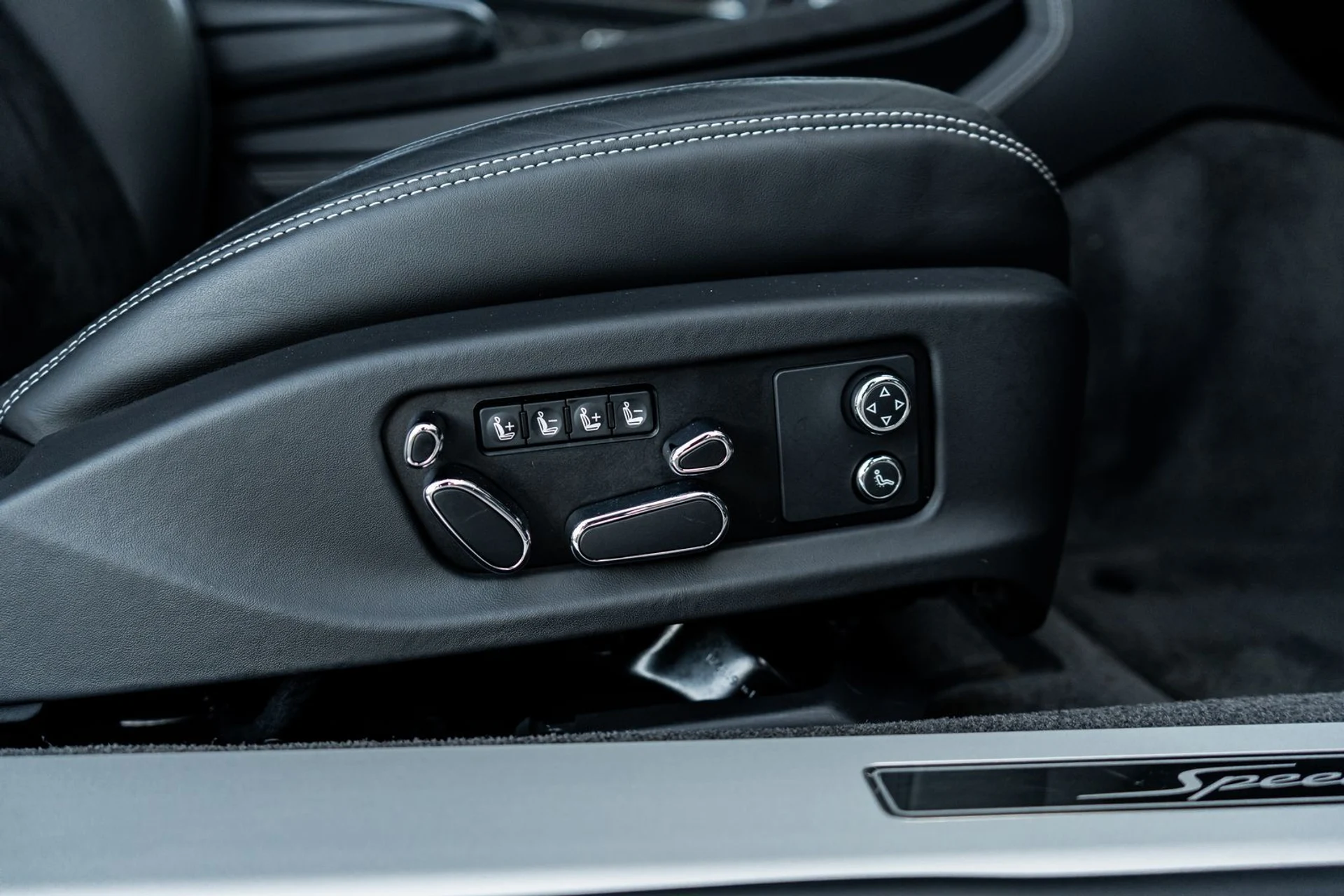 mph041_2203764113_a5a7ec72_fc1d_45d7_a6ec_c3e530160ae1_288c049a5f