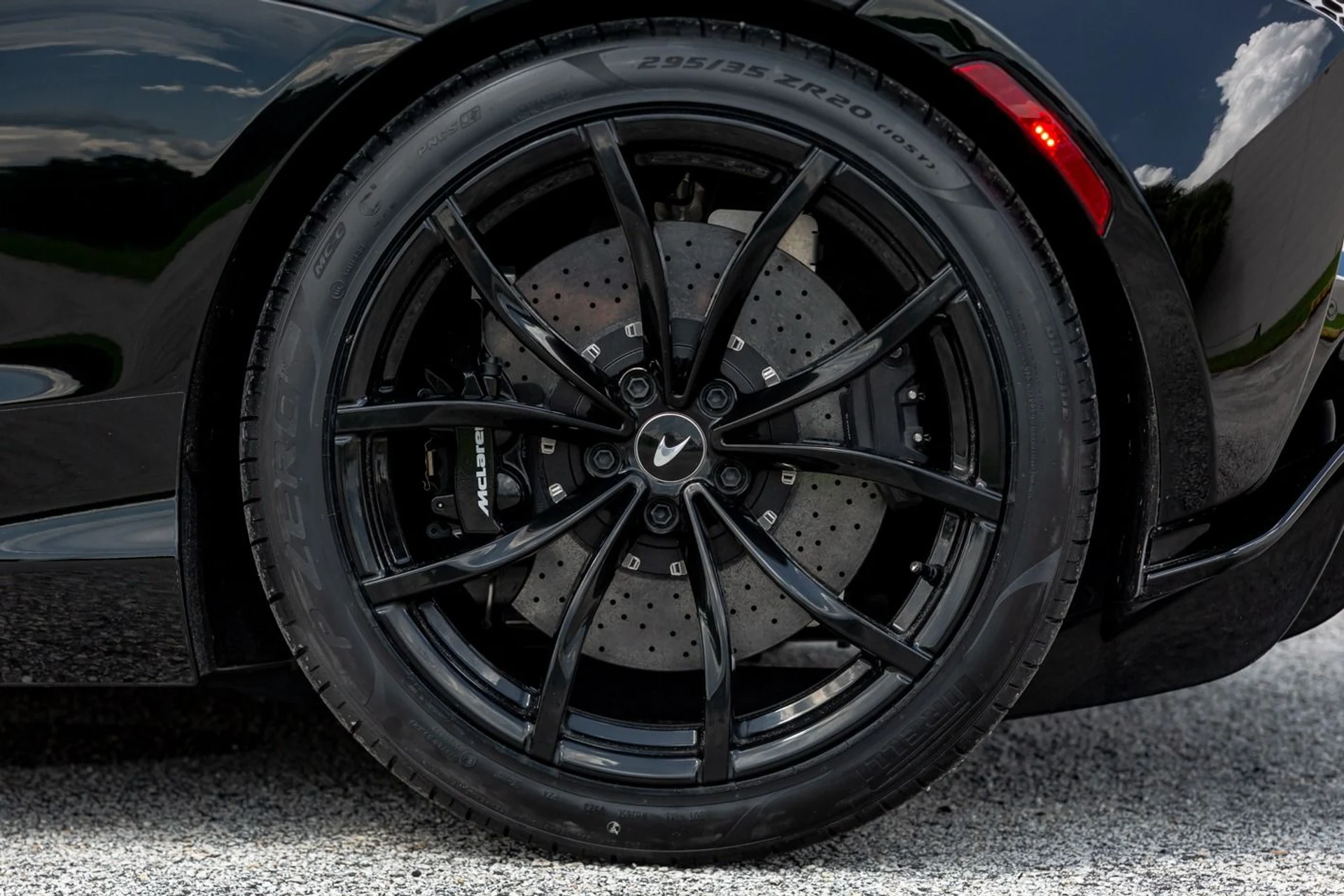 mph041_2208686777_440_p42_l_65322158ae