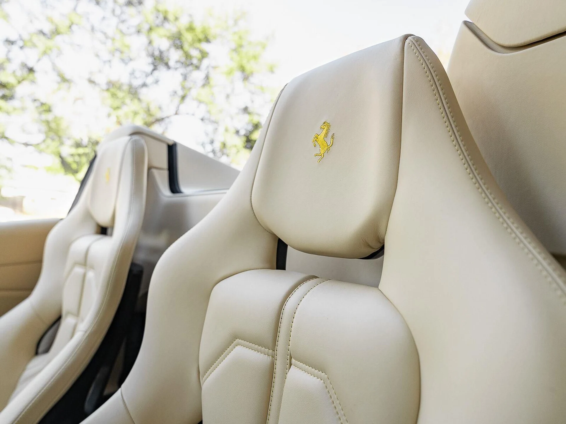 mph041_222070955_Used_2016_ferrari_488_Spider_2dr_Conv_1785783817_05f2028123