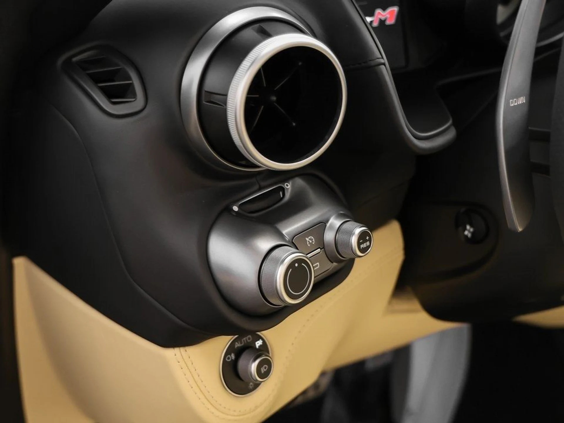 mph041_2244723833_42_5aab3ec4ab