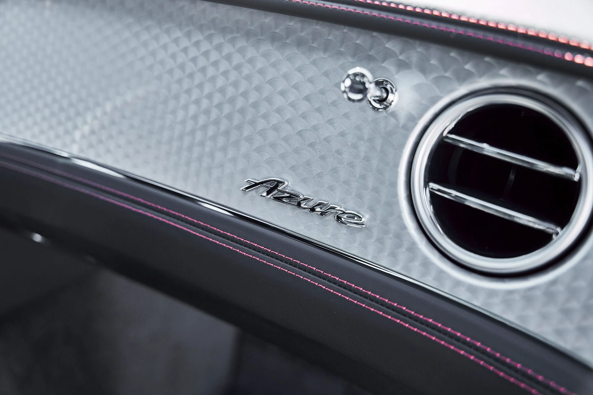 mph041_2257947409_Used_2023_Bentley_Flying_Spur_V8_1773280682_f386b49f57