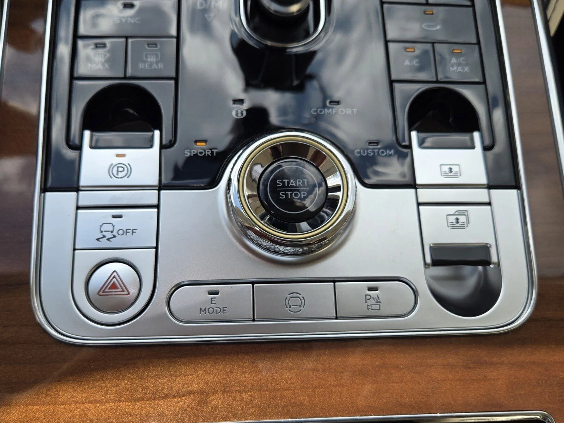 mph041_2262070657_61f4f4c0115b62aebe75e07a2664bd02x_55cdf3529b