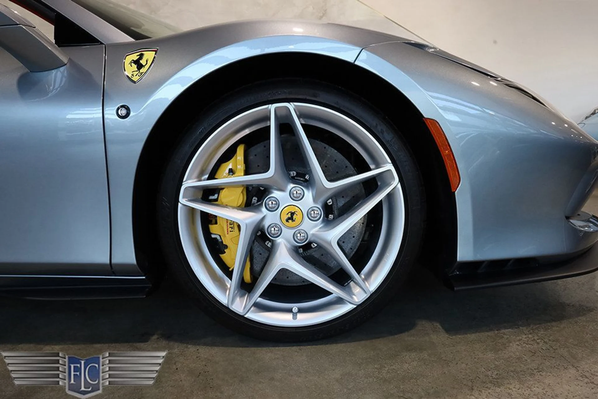 mph041_2290558163_used_2021_ferrari_f8_spider_convertible_9689_22996812_42_1024_ccbe88419e