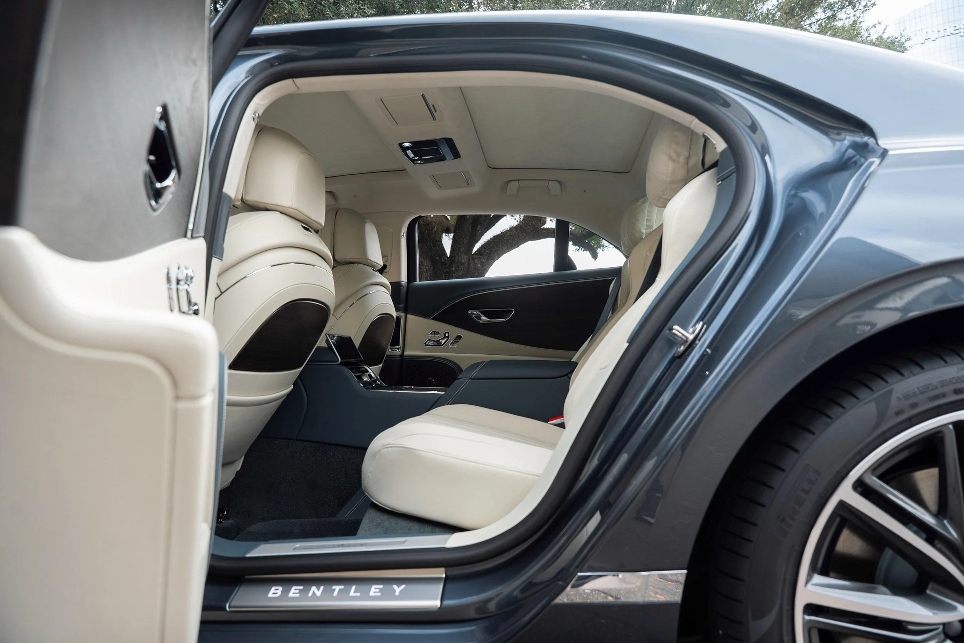 mph041_2301555245_477619931_6954c0b94e73cd9f103f506b_9f5965f2d9