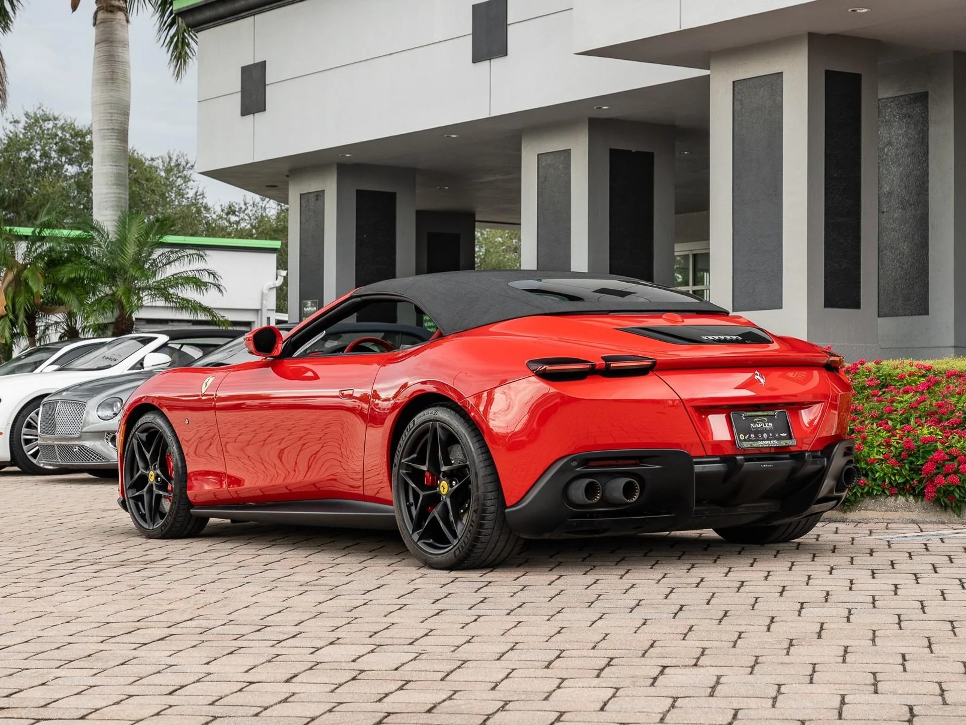 mph041_2313942605_Used_2024_Ferrari_Roma_Spider_1757614392_c4b20f8077