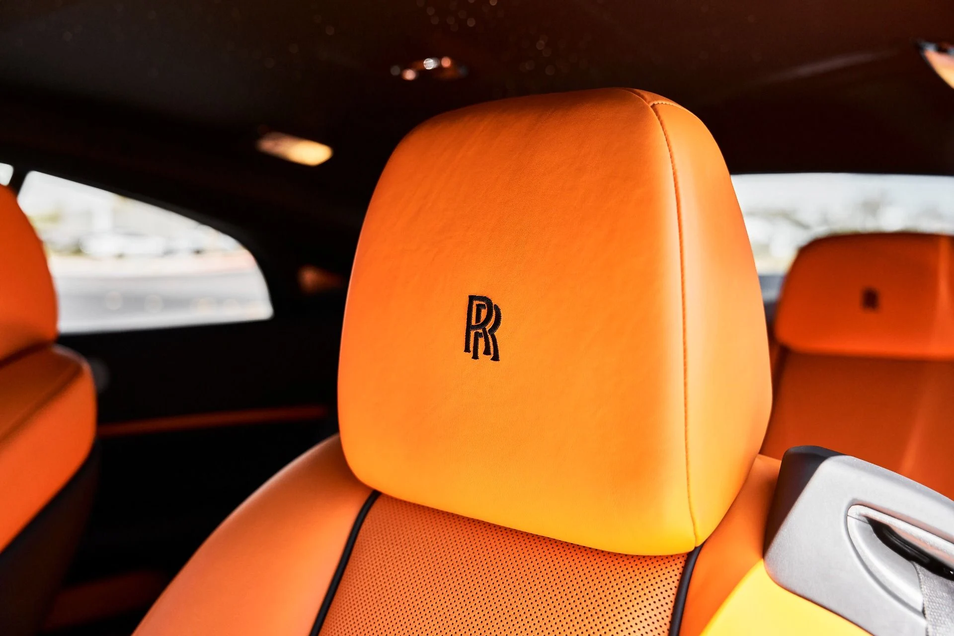 mph041_2325500083_Used_2020_Rolls_Royce_Wraith_Base_1776302626_ea0261d56b